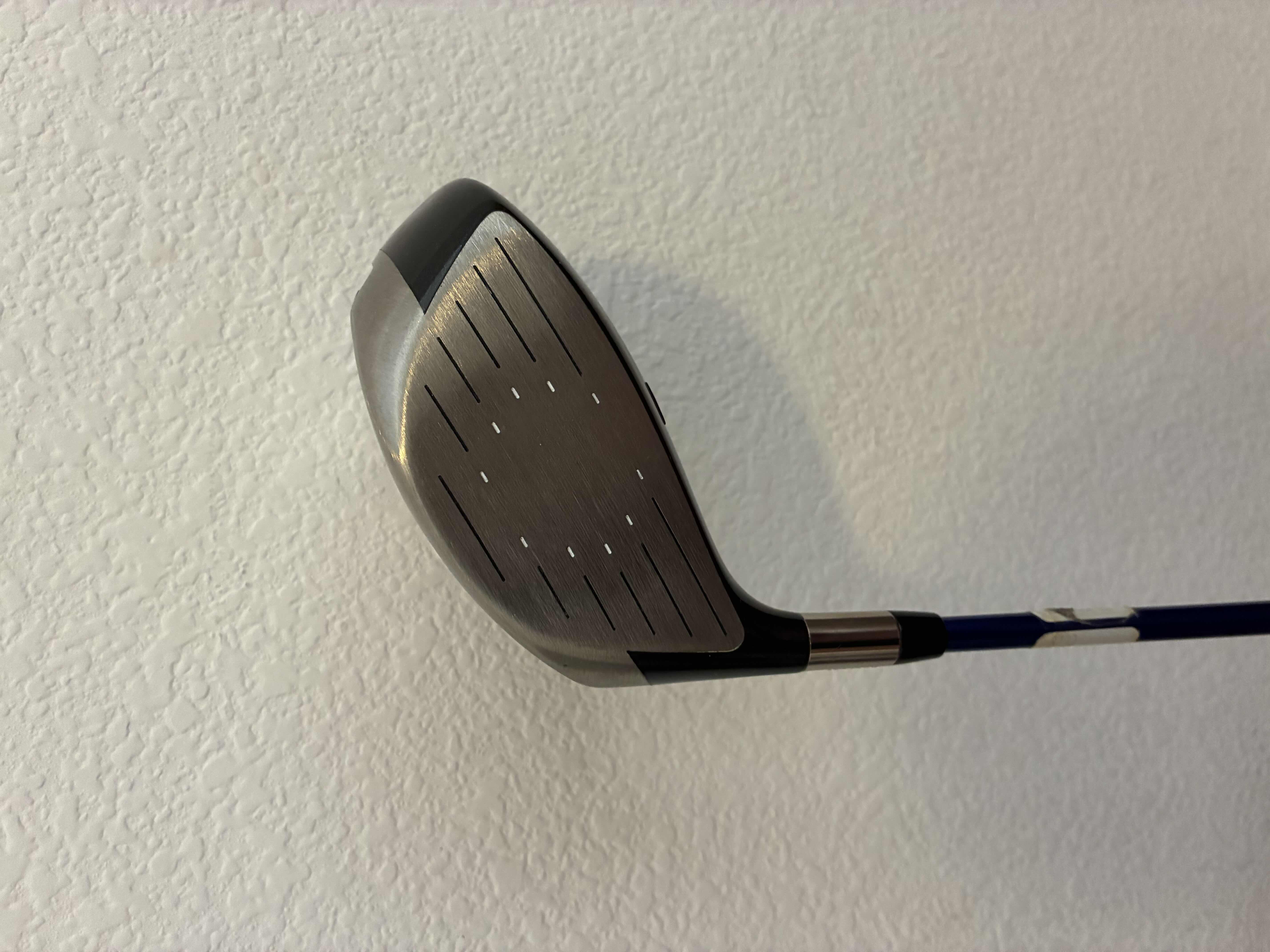 Photo 1 of TITLEIST PRO-TITANIUM 905T 10.5 GOLF DRIVER