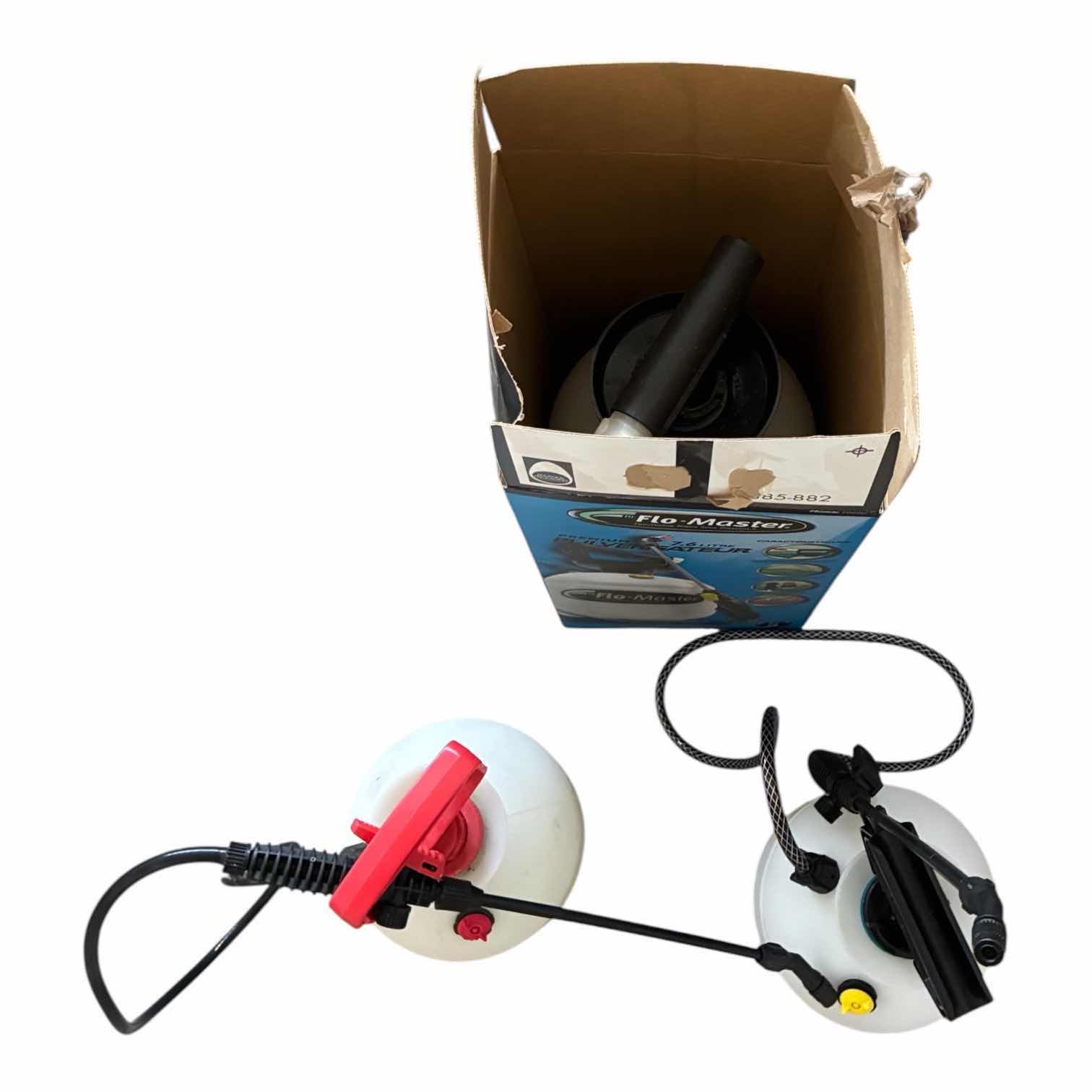Photo 1 of MULTIPURPOSE 1 GALLON YARD SPRAYERS (3)