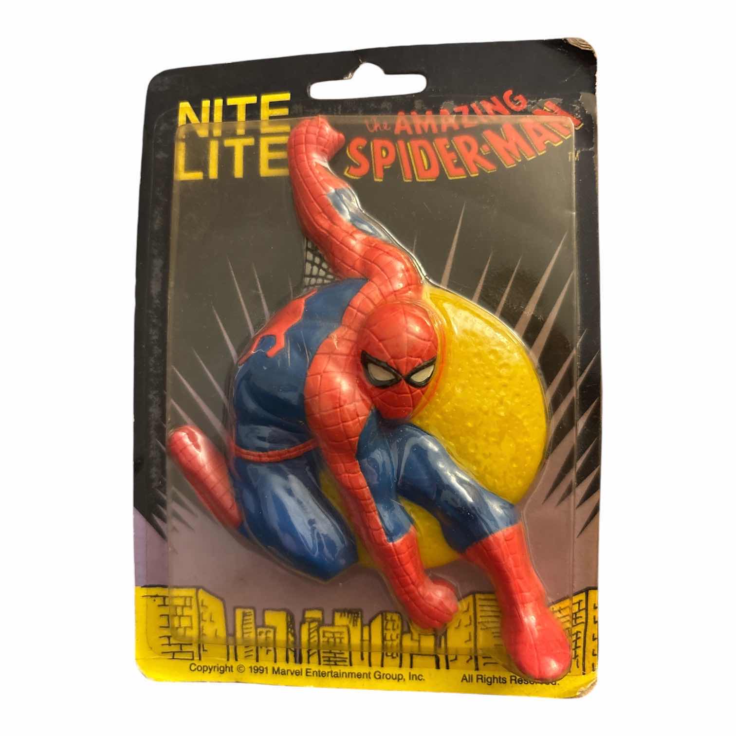 Photo 1 of MARVEL ENTERTAINMENT THE AMAZING SPIDER-MAN NITE LITE