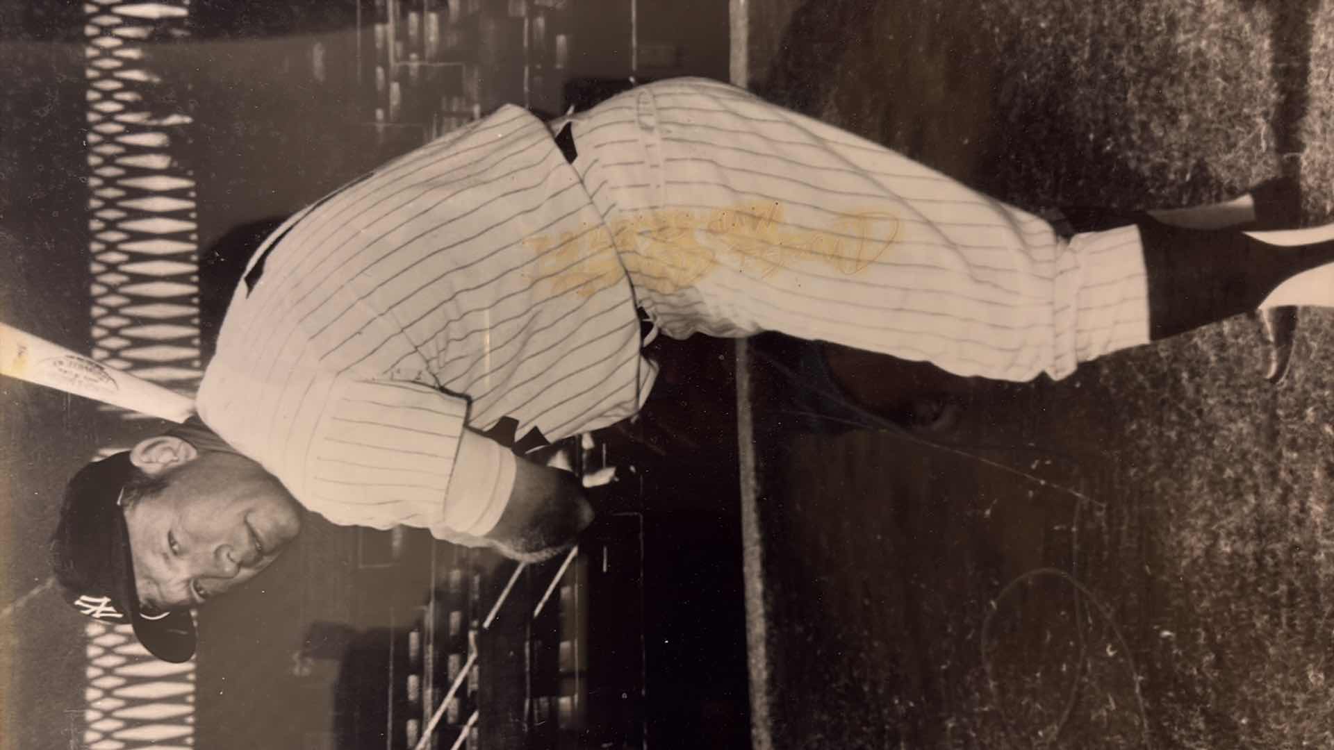 Photo 1 of FRAMED ARTWORK NEW YORK YANKEES BASEBALL PLAYER MICKEY MANTLE SIGNED 24”X28” $2500