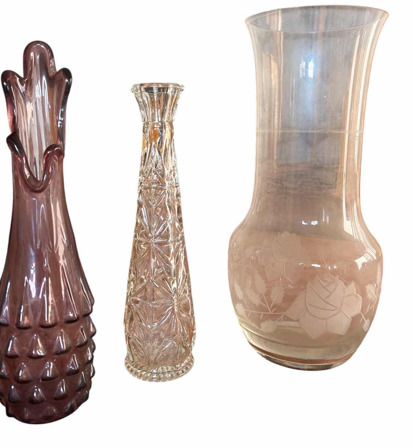 Photo 1 of (5)PCS VINTAGE GLASS & CRYSTAL VASE LOT H11”