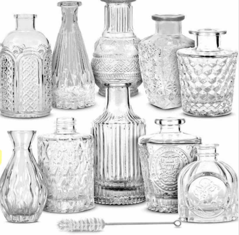 Photo 1 of CASE OF 4 ADORA HOMES VINTAGE RUSTIC STYLE CENTERPIECE SMALL BUD DECORATIVE VASES (SETS OF 10)