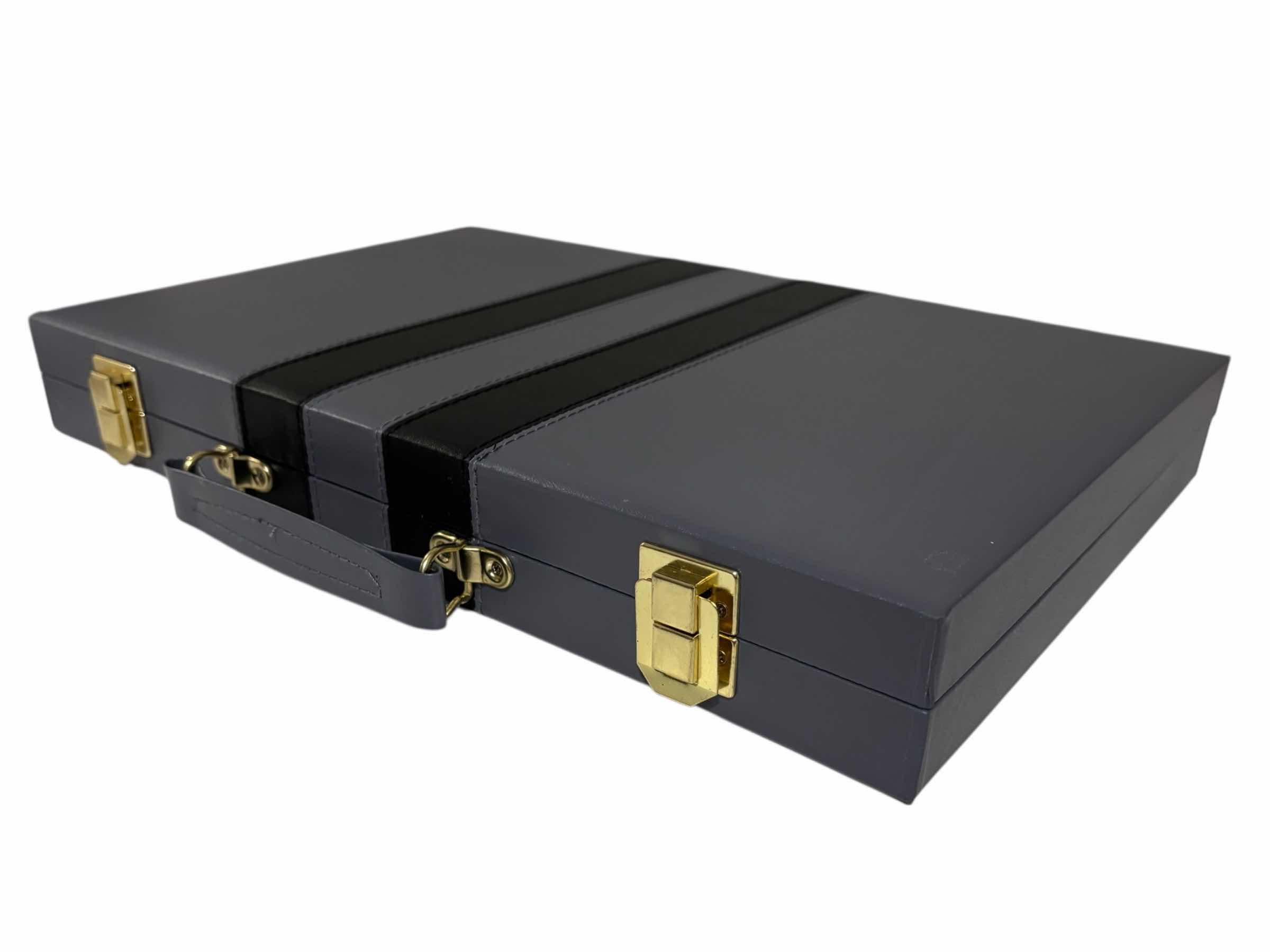 Photo 1 of JOHN N HANSEN CO. CLASSIC GAME COLLECTION 21” BACKGAMMON