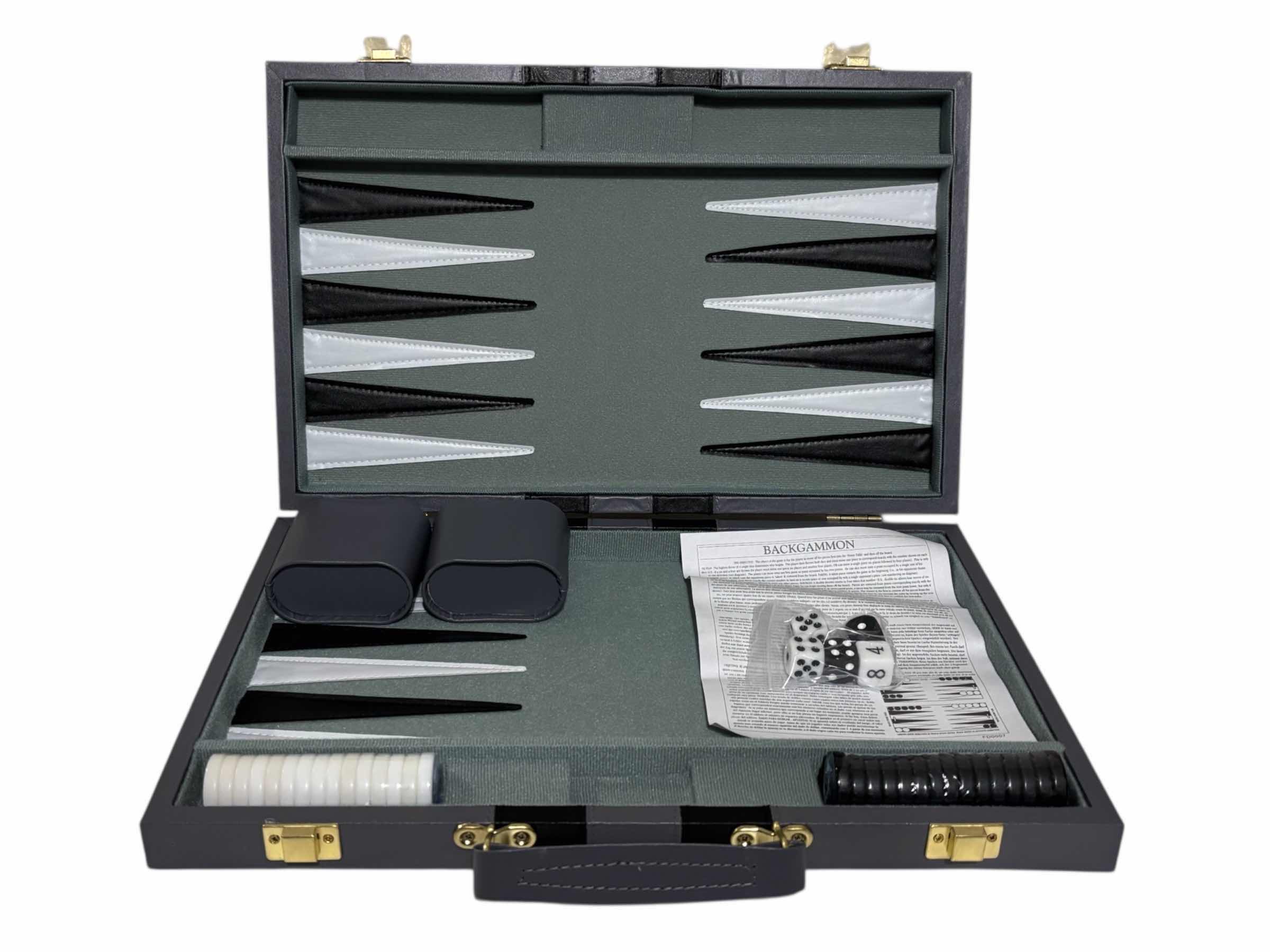 Photo 1 of JOHN N HANSEN CO. CLASSIC GAME COLLECTION 21” BACKGAMMON