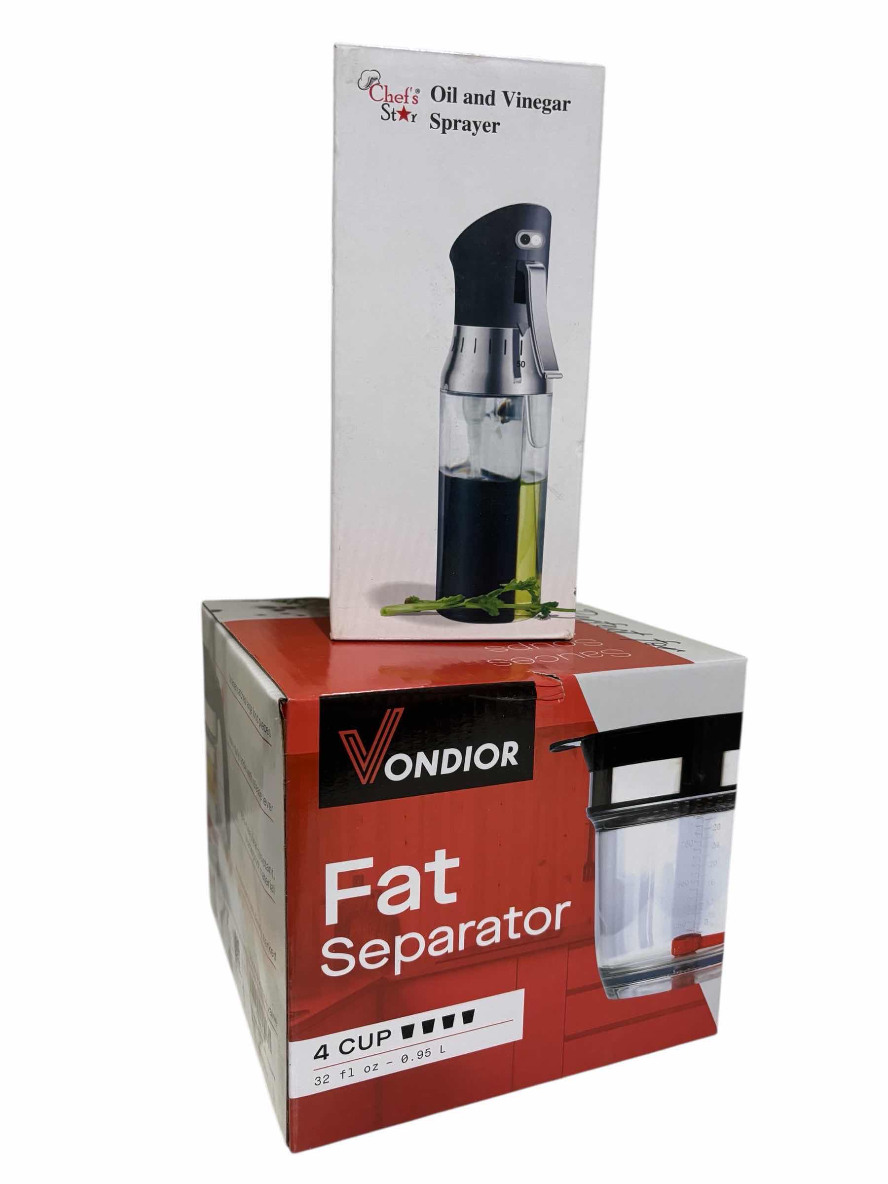 Photo 1 of VONDIOR 4-CUP FAT SEPARATOR & CHEFS STAR OIL & VINEGAR SPRAYER