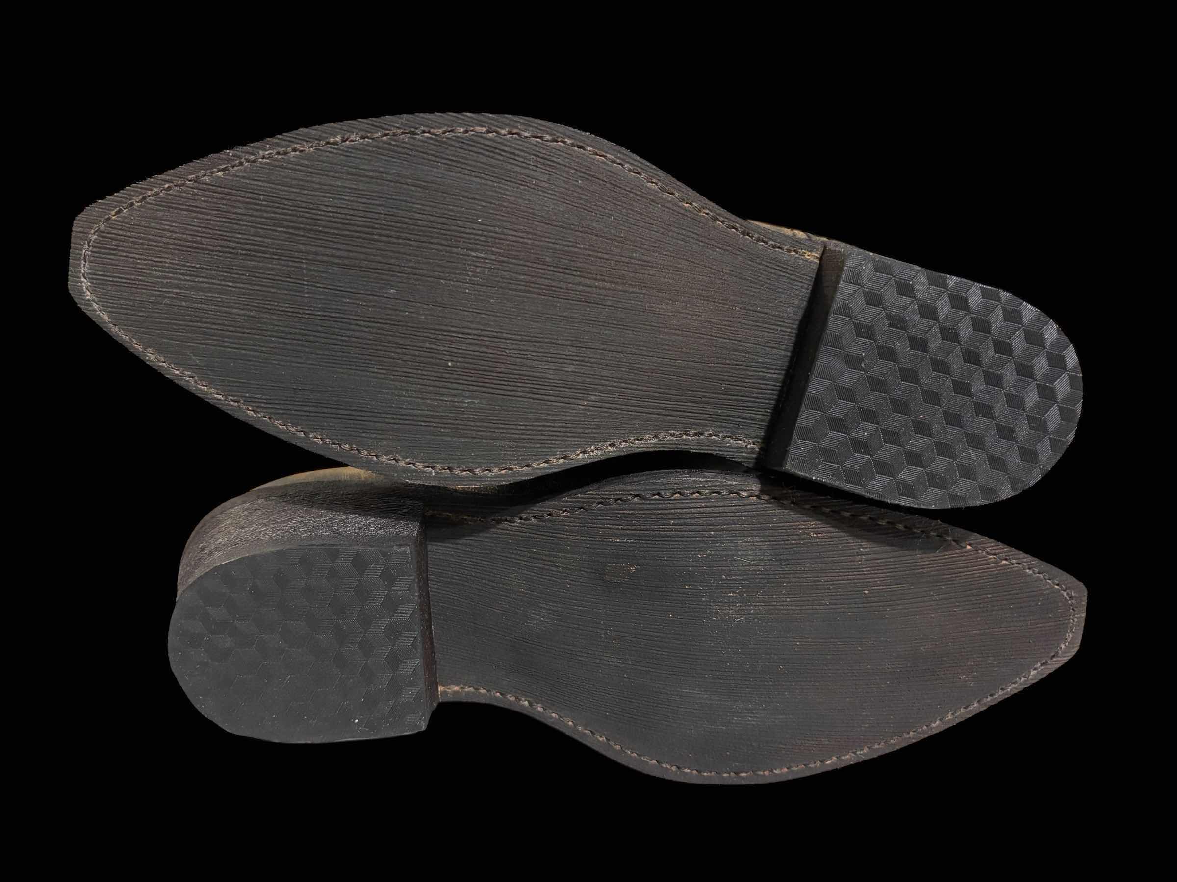 Photo 1 of THE MASTERSON BOOT CO ROCKIN COUNTRY COLLECTION MENS DISTRESSED BOOTS, BROWN SIZE 8D