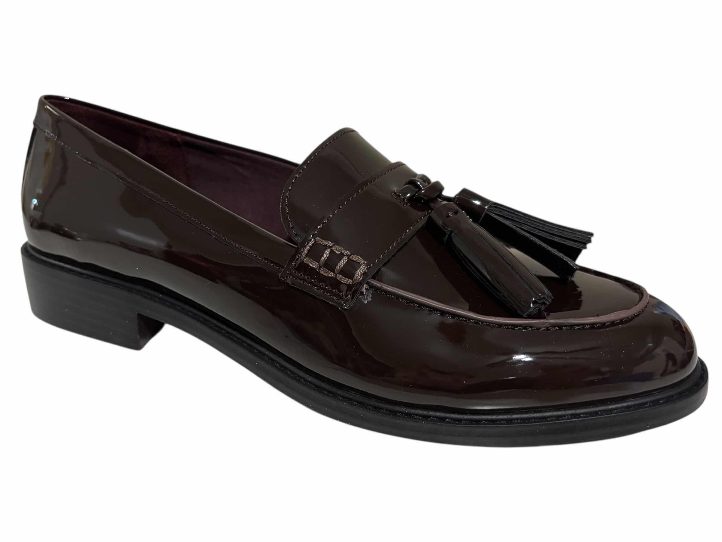 Photo 1 of NIB CAROLYN LOW TASSEL LOAFER, BROWN PATENT LEATHER WOMENS SIZE 8.5M $115
