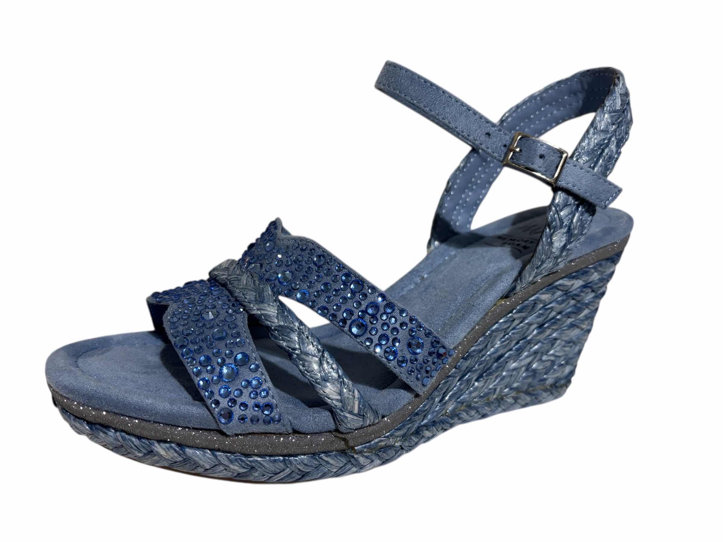 Photo 1 of NIB IMPO MEMORY FOAM WOMENS OSSIE PLATFORM WEDGE SANDAL, SOFT BLUE SIZE 8.5M $90