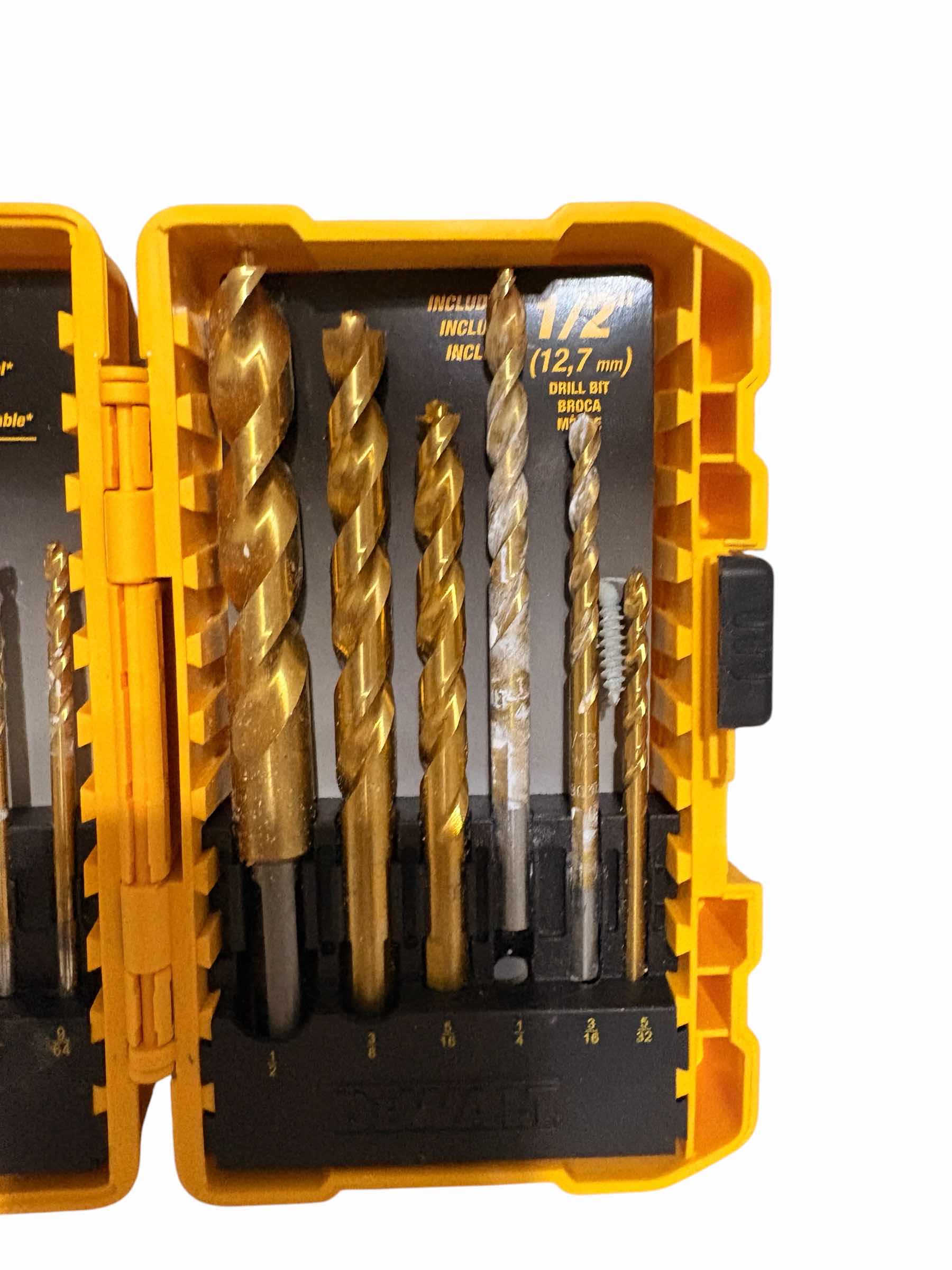Photo 1 of DEWALT TITANIUM TIP DRIPL BET SET RETAIL $64