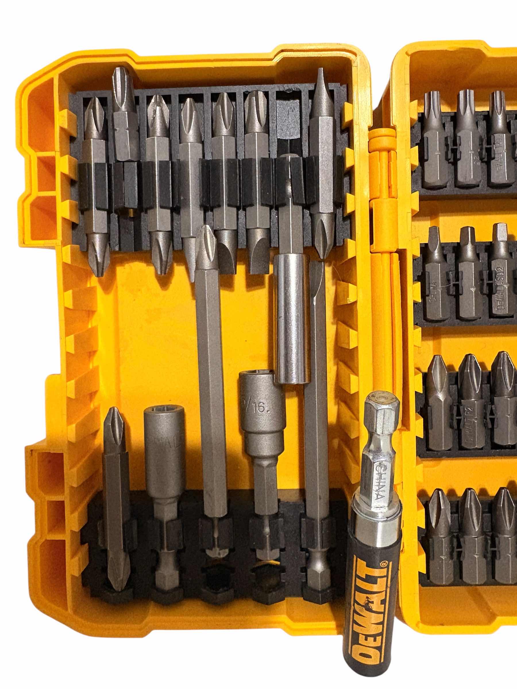 Photo 1 of DEWALT SCREWDRIVER BIT SET
