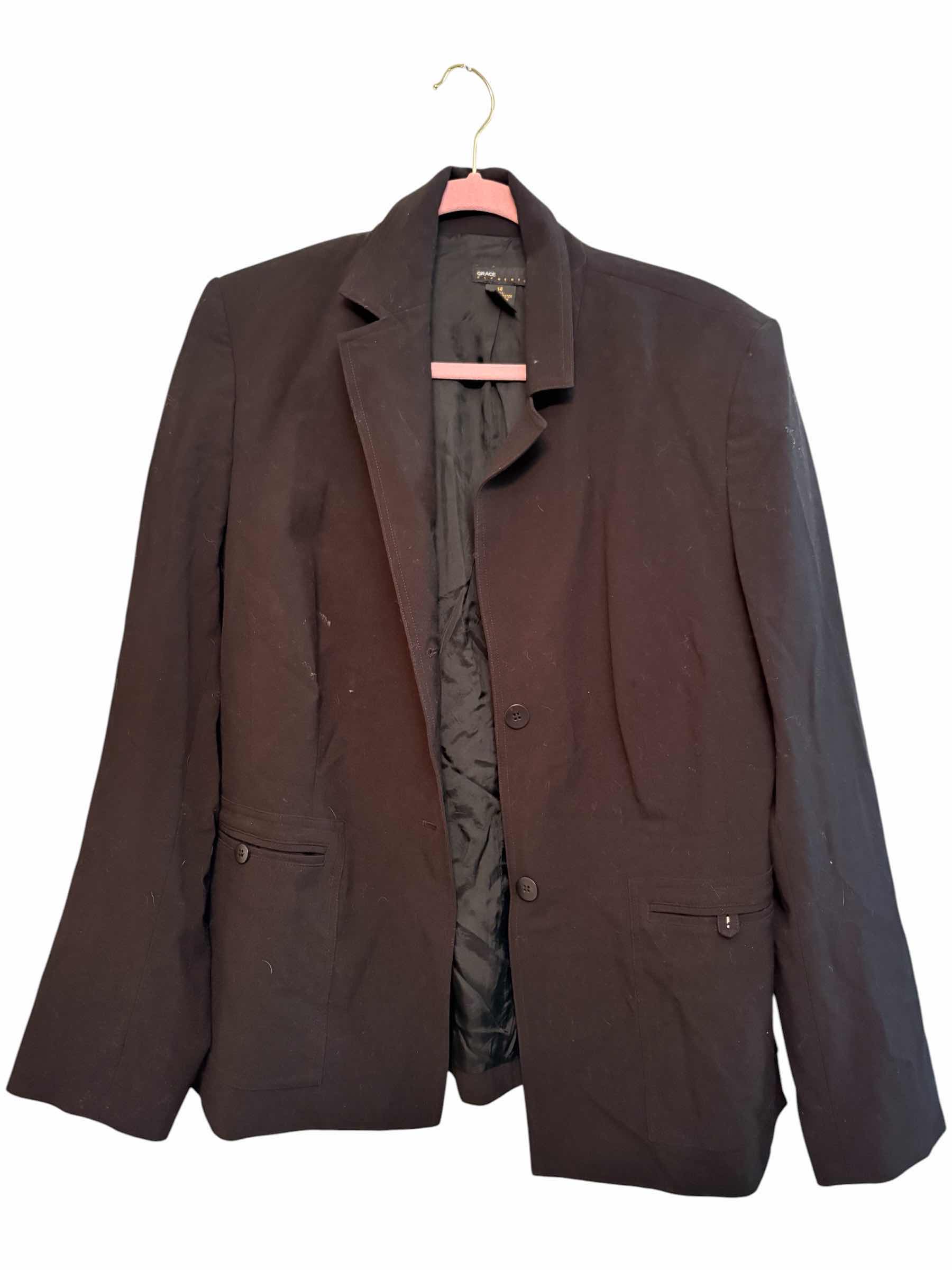 Photo 1 of GALLERY & GRACE ELEMENT JACKET WOMENS SIZE LARGE, 14