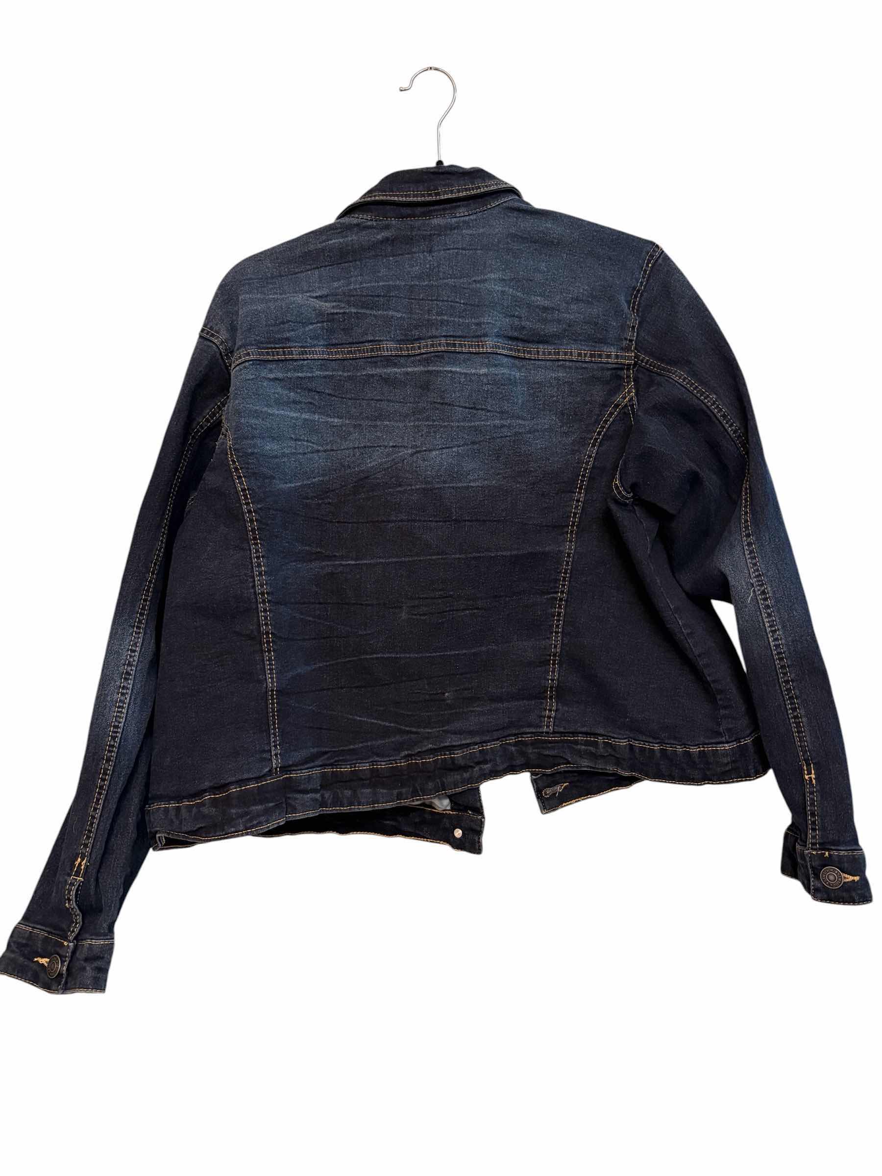 Photo 1 of LOOK DENIM JACKET WOMENS SIZE 2XL