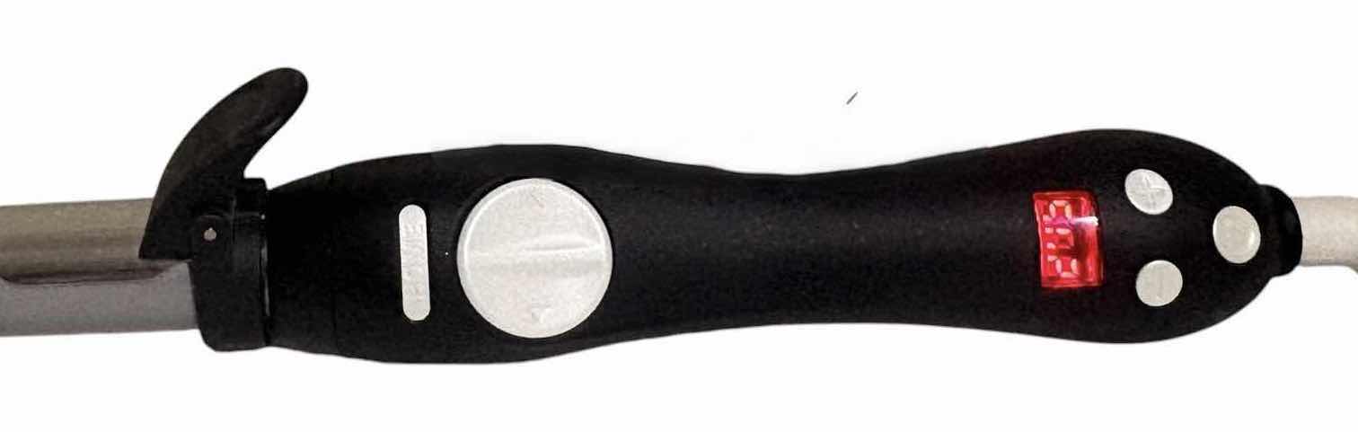 Photo 1 of BEACHWAVER S1 ROTATING CURLING IRON 1”