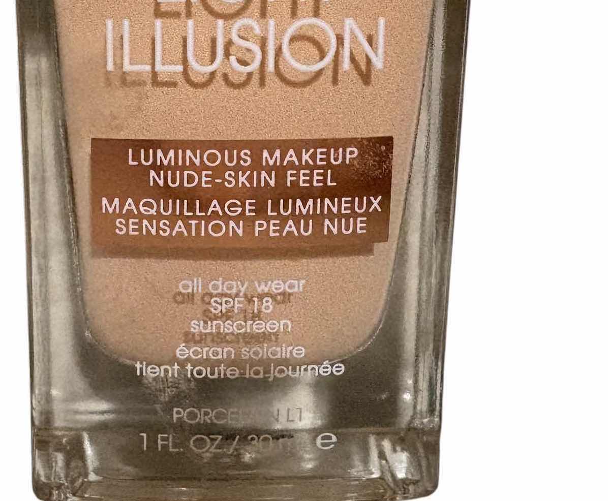 Photo 1 of FLOWER LIGHT ILLUSION FOUNDATION PORCELAIN 1