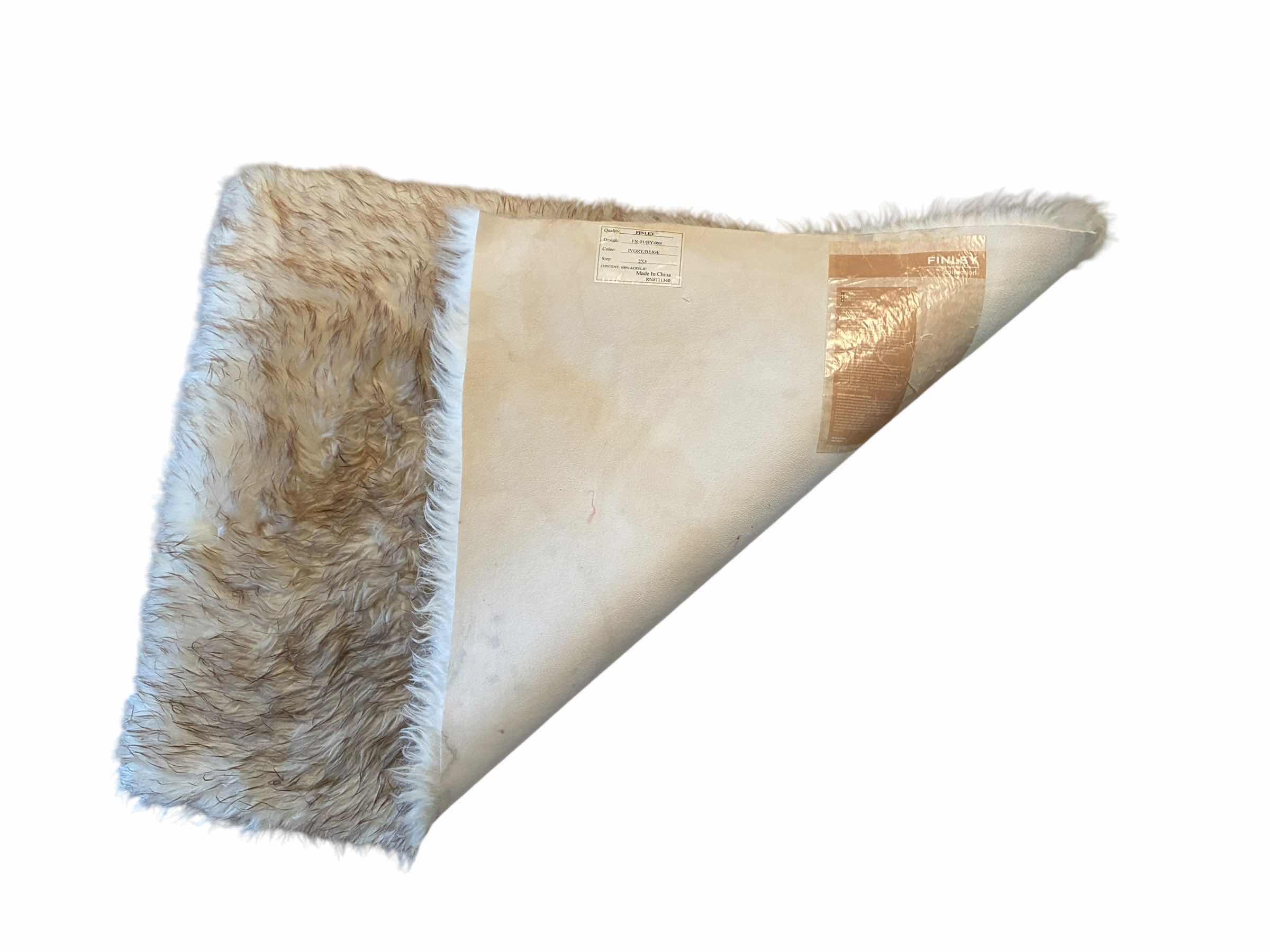 Photo 1 of FINLEY COLLECTION IVORY/BEIGE ACRYLIC FUR AREA RUG 2’ X 3’