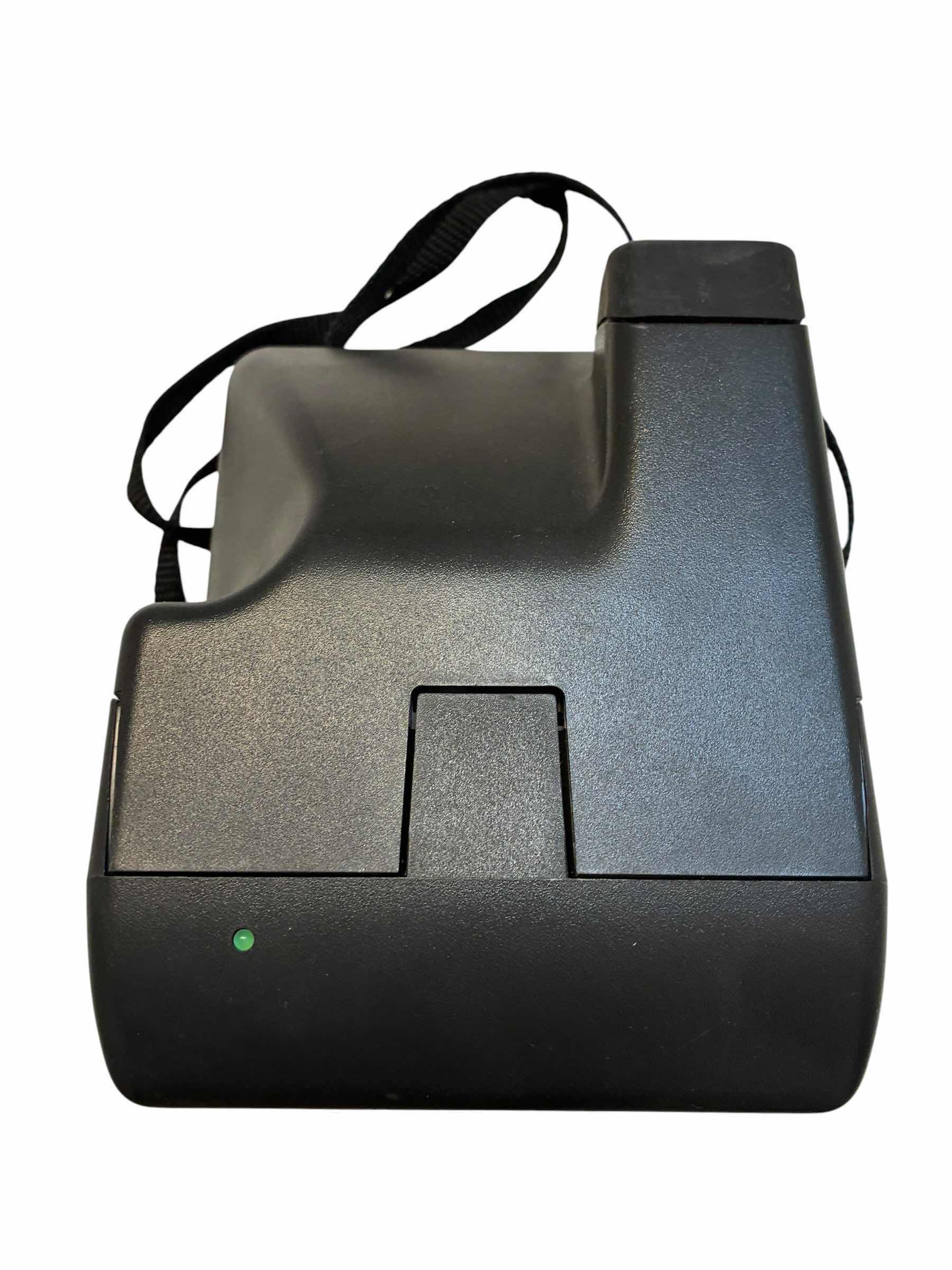 Photo 1 of VINTAGE POLAROID ONE STEP CLOSE-UP CAMERA