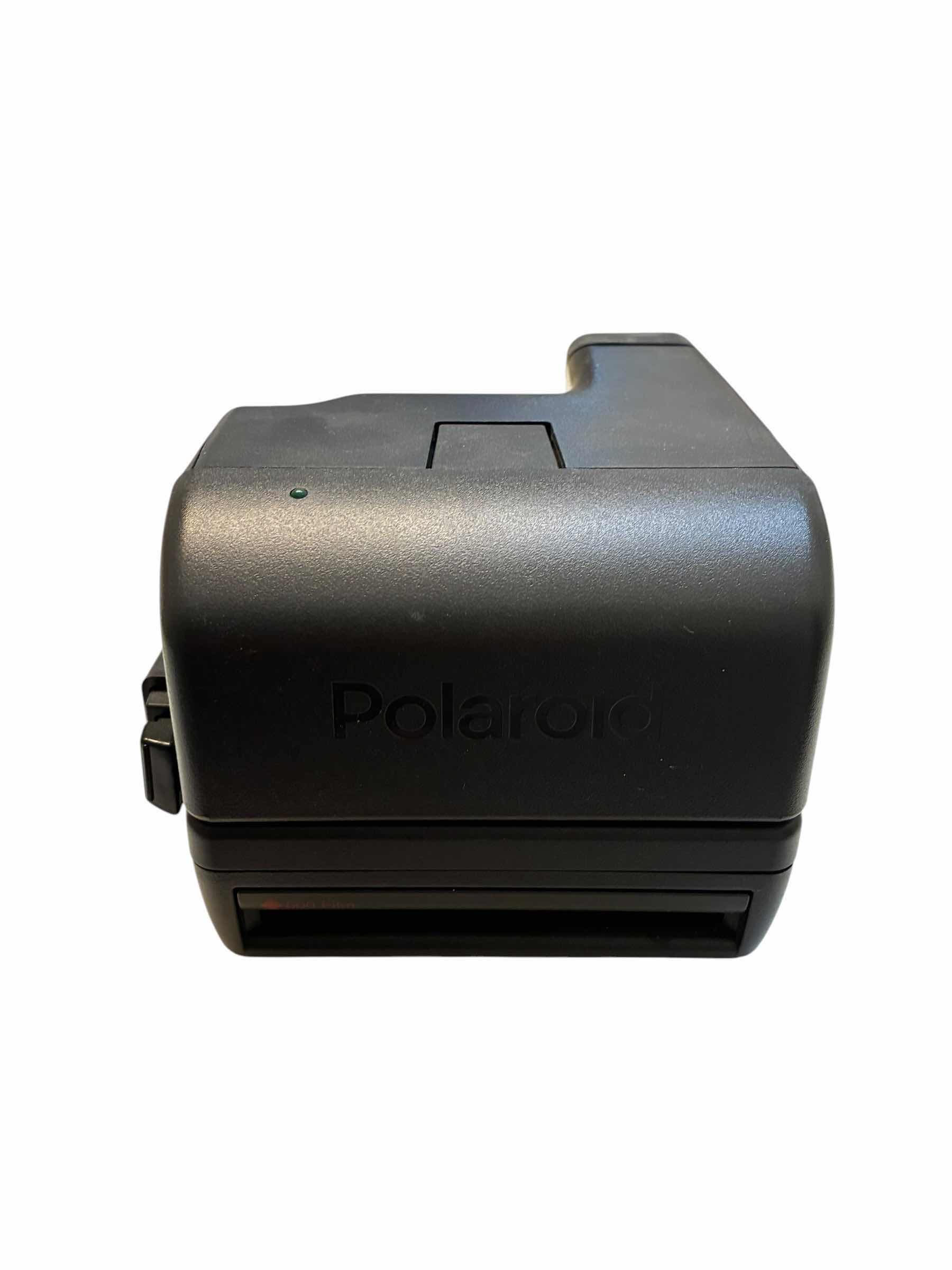 Photo 1 of VINTAGE POLAROID ONE STEP CLOSE-UP CAMERA