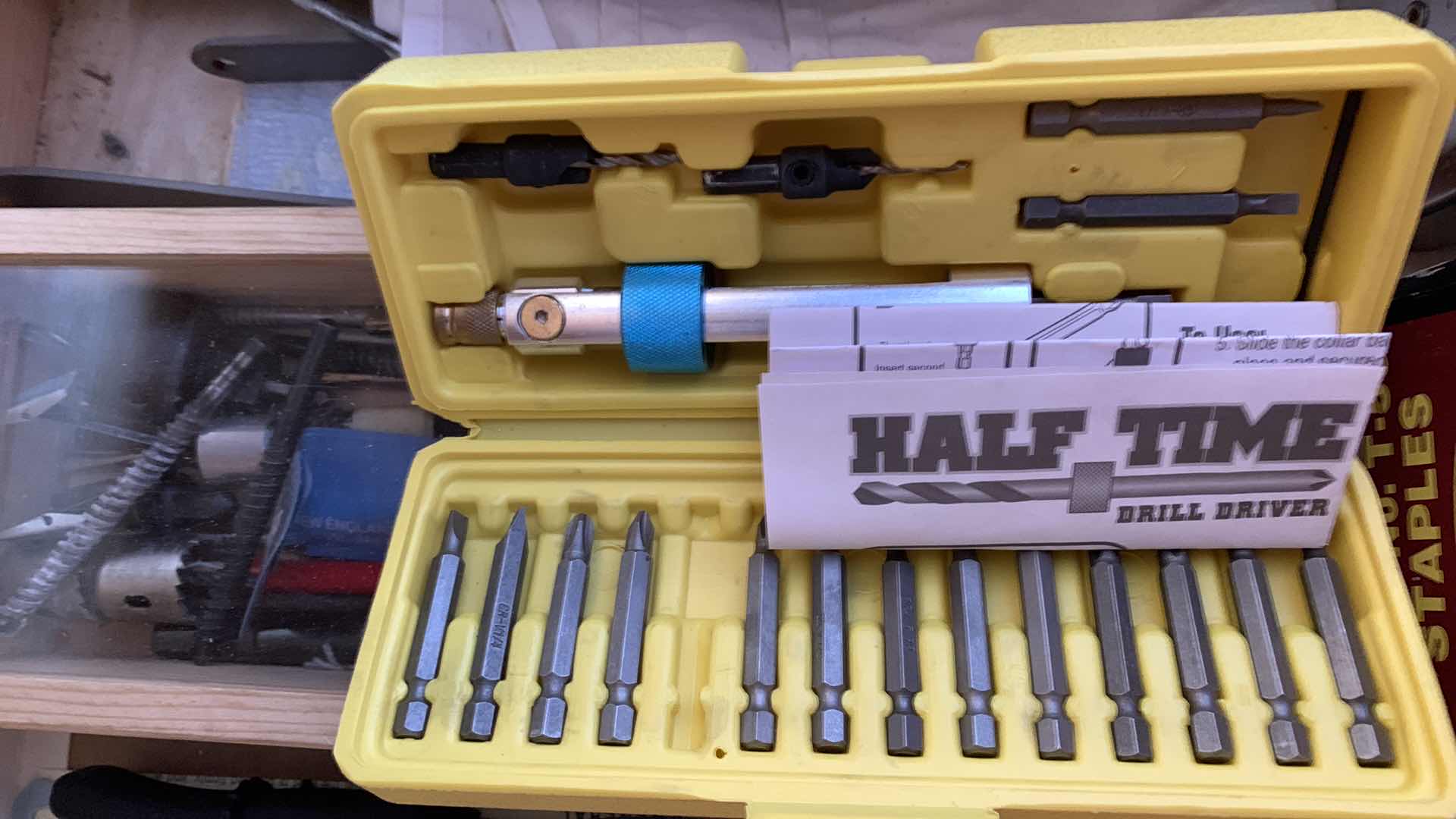 Photo 1 of CONTENTS OF DRAWER