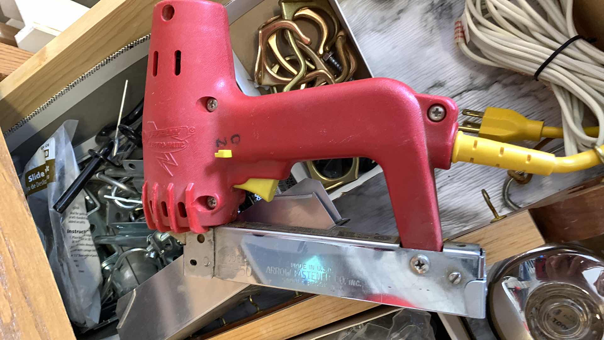 Photo 5 of CONTENTS OF DRAWER