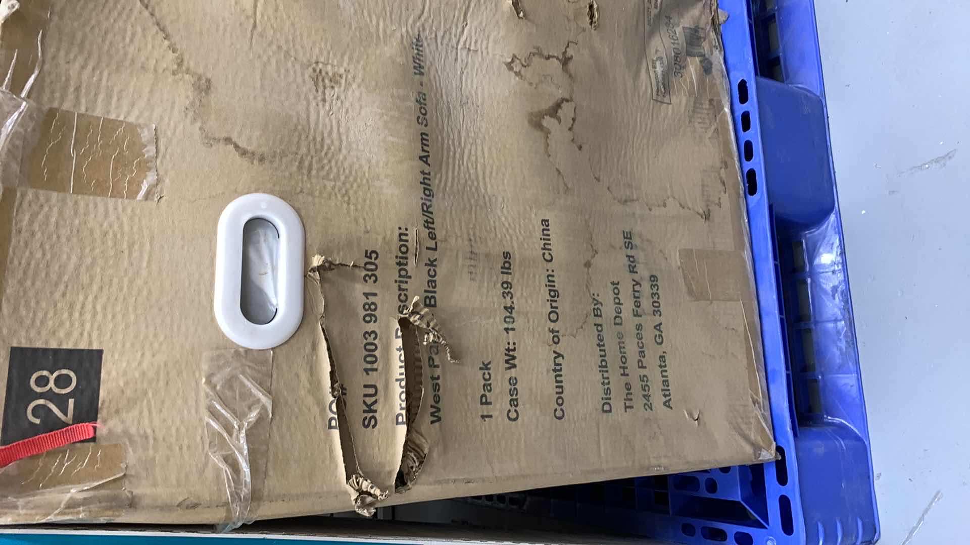 Photo 1 of WEST PARK BLACK LEFT/RIGHT ARM SOFA WHITE MODEL 1003 981 305