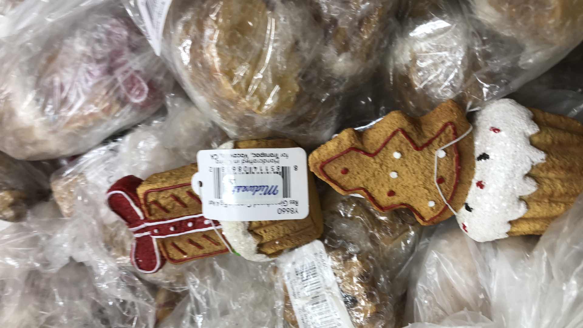 Photo 1 of BOX OF CHRISTMAS CUPCAKES DECORATIONS