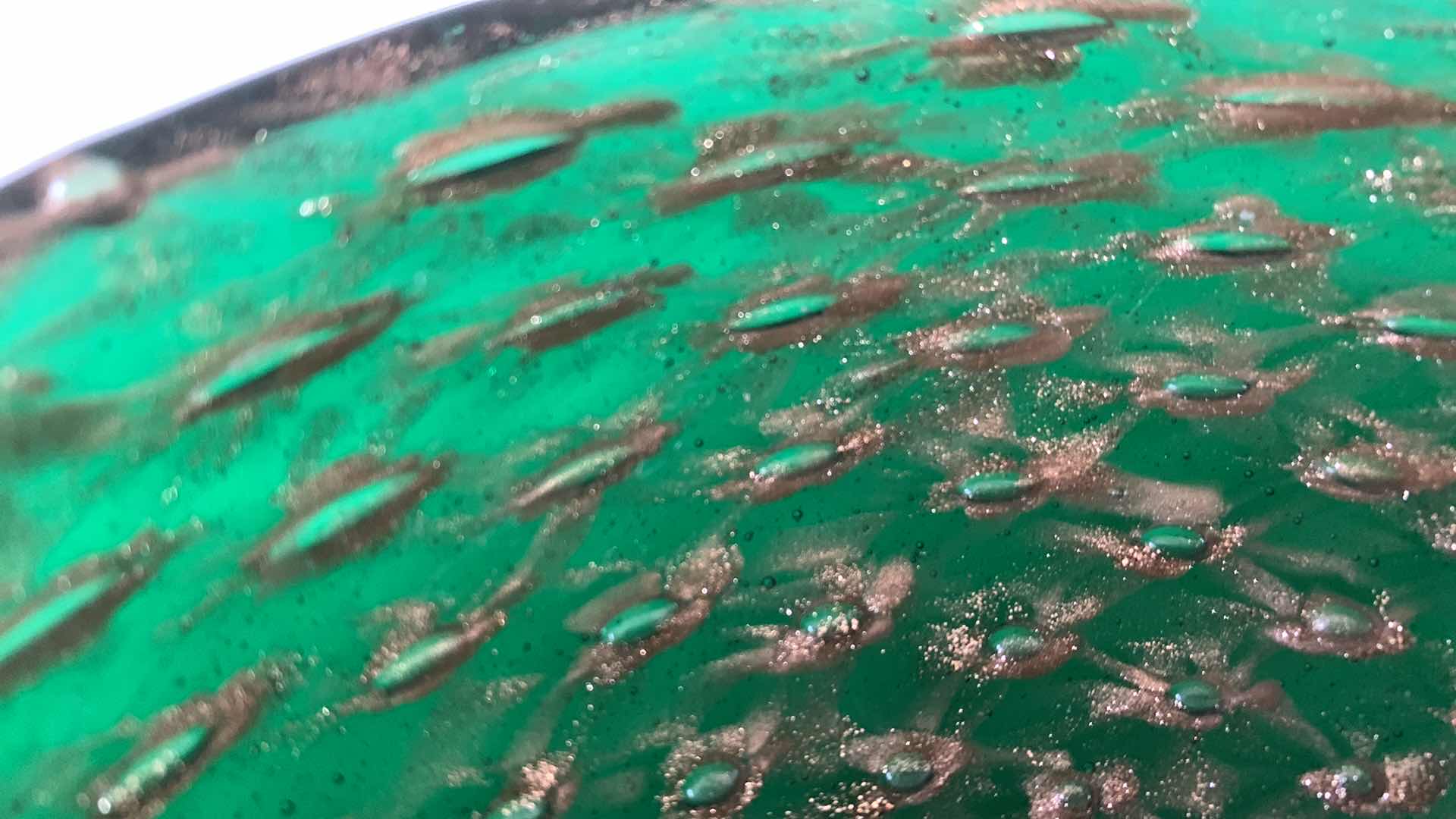 Photo 1 of VINTAGE MURANO GREEN W/GOLD FLAKES TEARDROP SHAPED ART GLASS ASHTRAY 9”