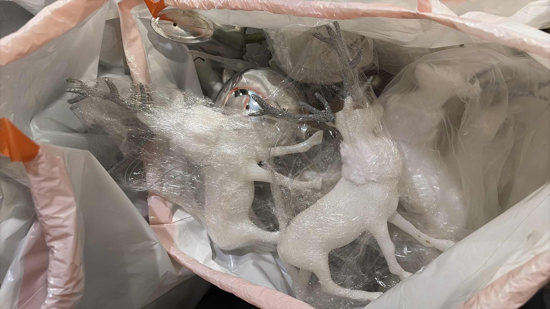 Photo 1 of CHRISTMAS DECOR