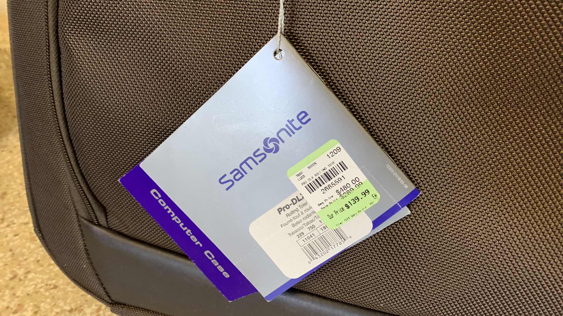 Photo 1 of 2 PIECES OF SAMSONITE LUGGAGE