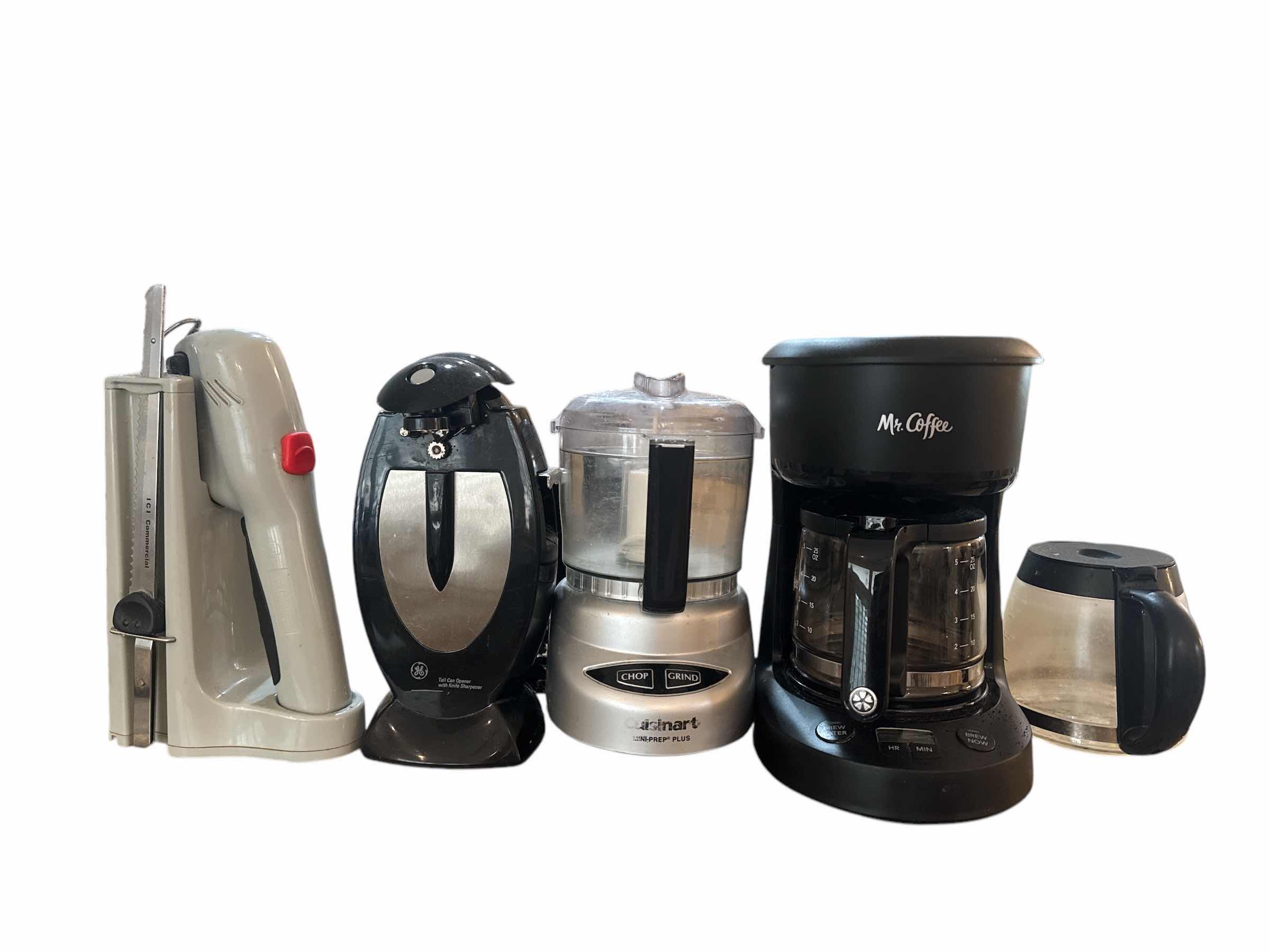 Photo 1 of 4 - SMALL KITCHEN APPLIANCES AND SMALL CARAFE