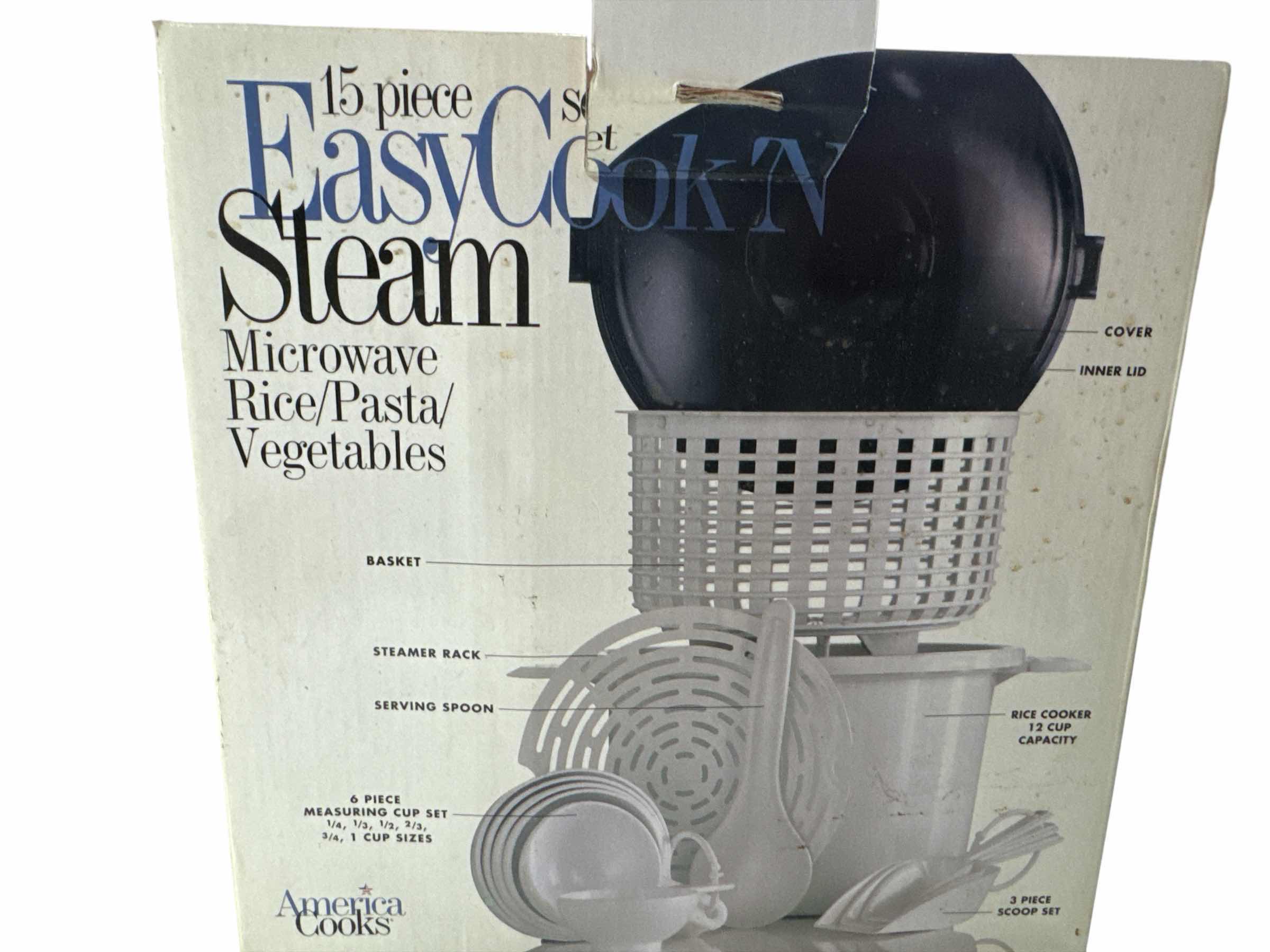 Photo 1 of KITCHEN SCALES AND MICROWAVE STEAMER