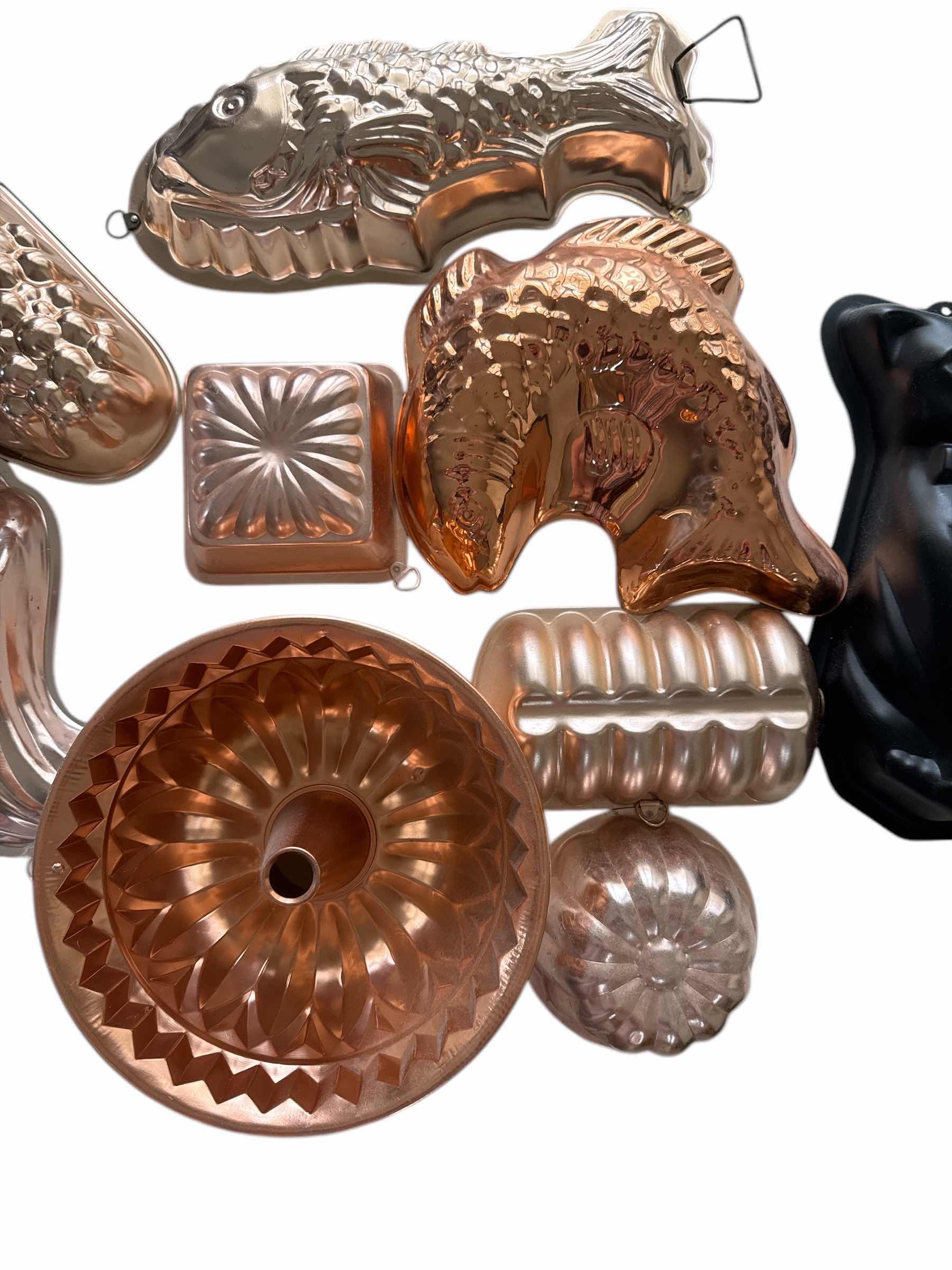 Photo 1 of 8 VINTAGE COPPER JELLO MOLDS AND 1 CAT MOLD