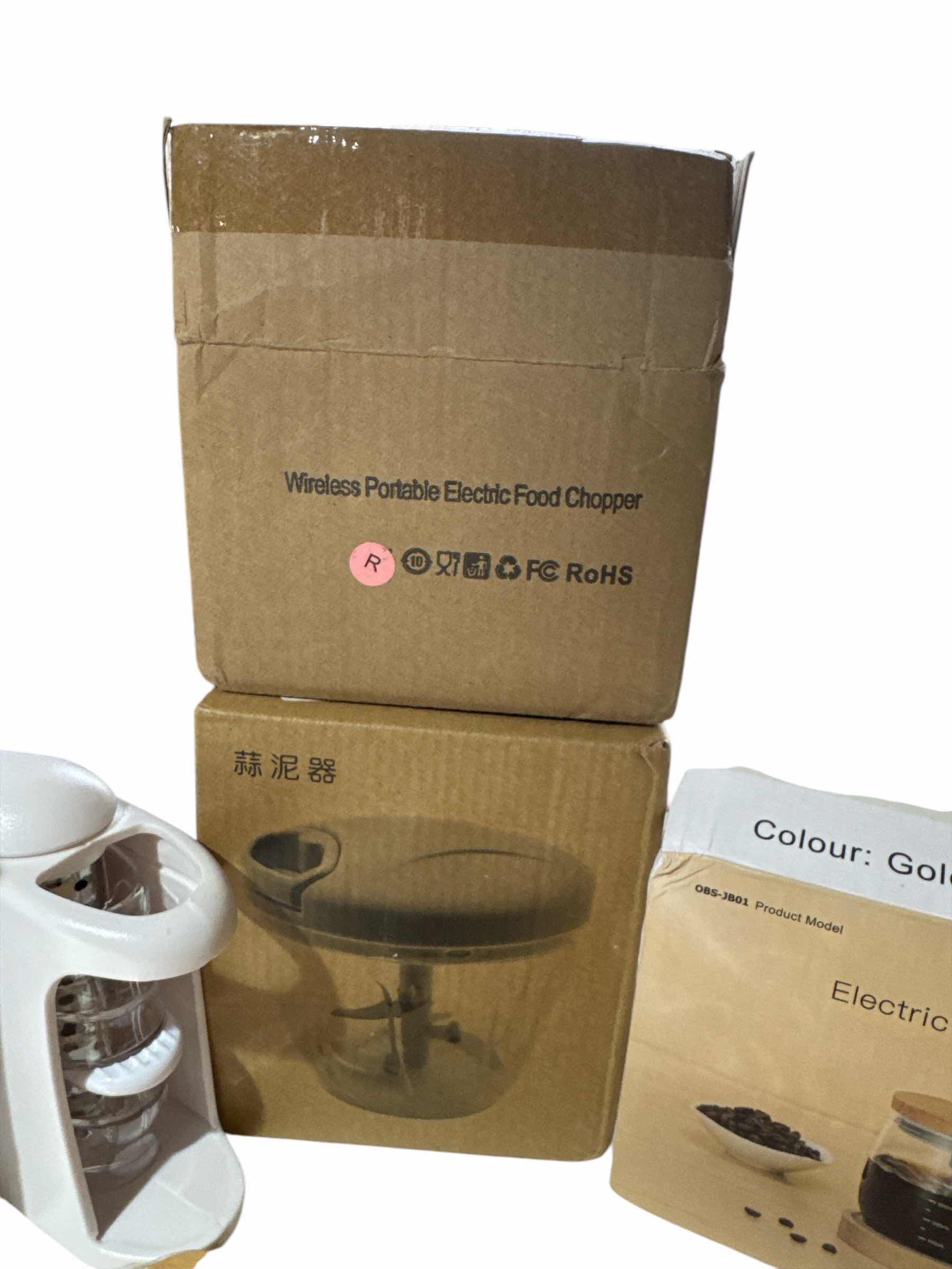 Photo 3 of 6 KITCHEN TOOLS & ACCESSORIES