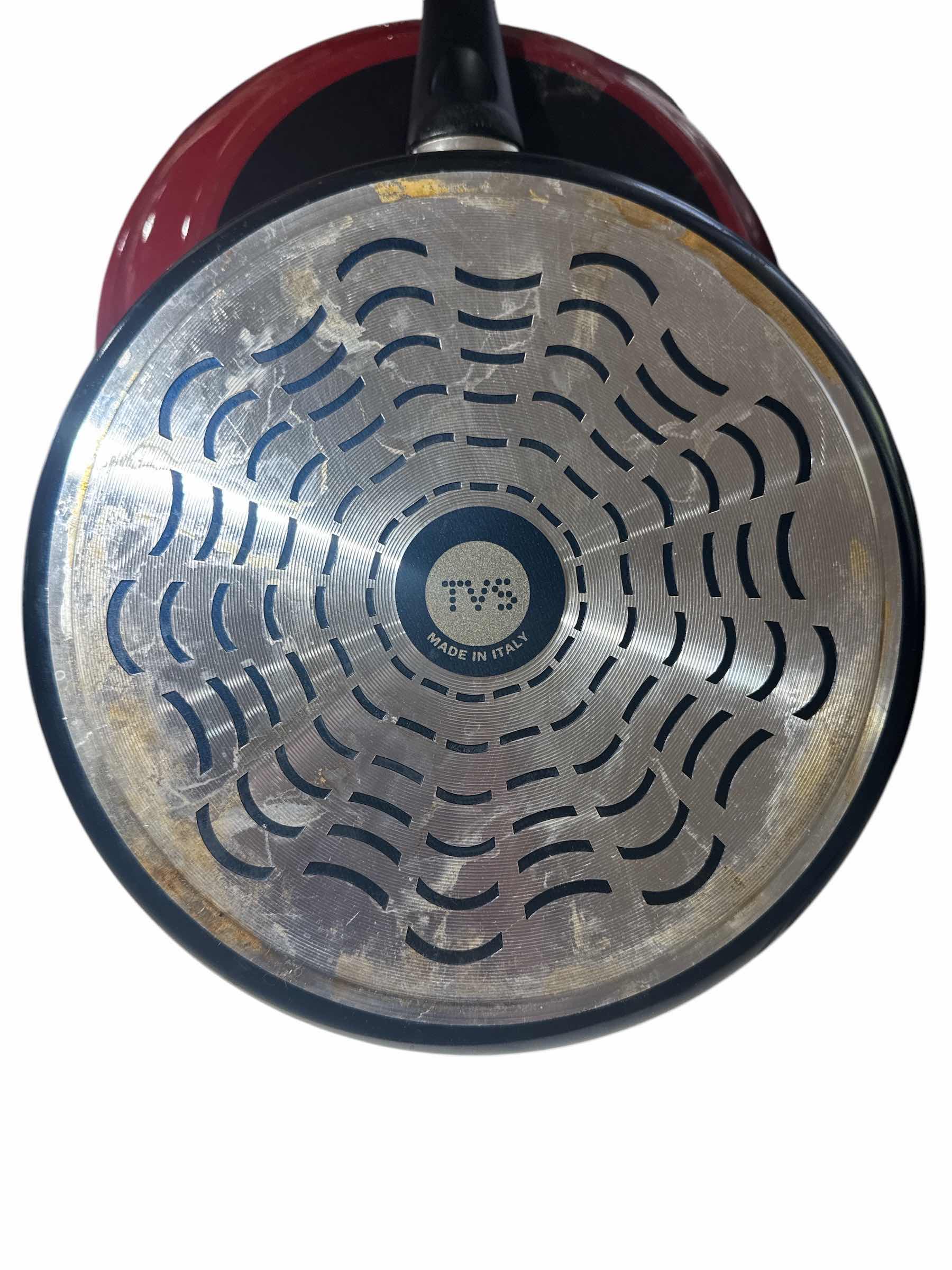 Photo 1 of 6 POTS & PANS