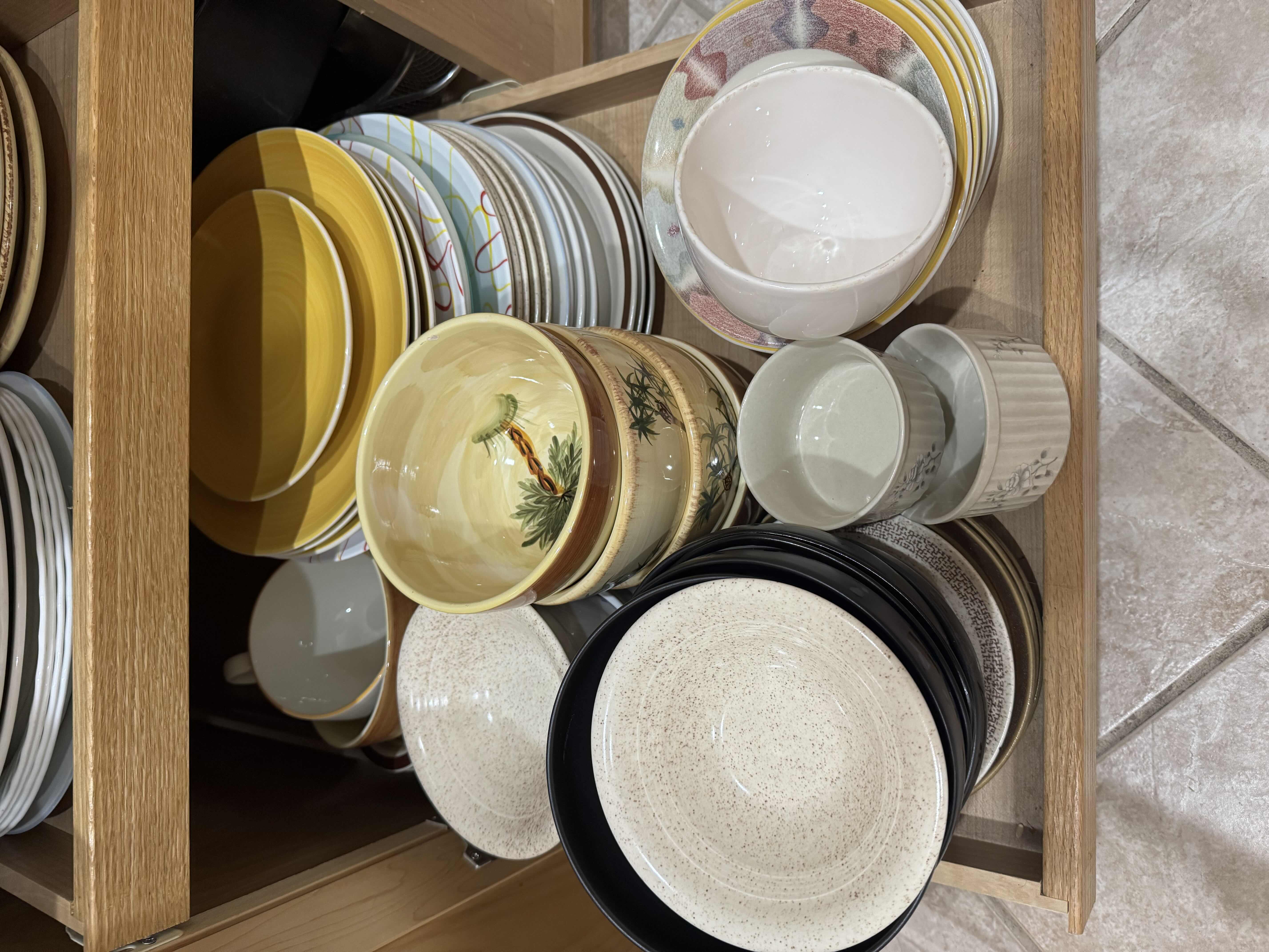 Photo 1 of CONTENTS OF CABINET- BOWLS & PLATES