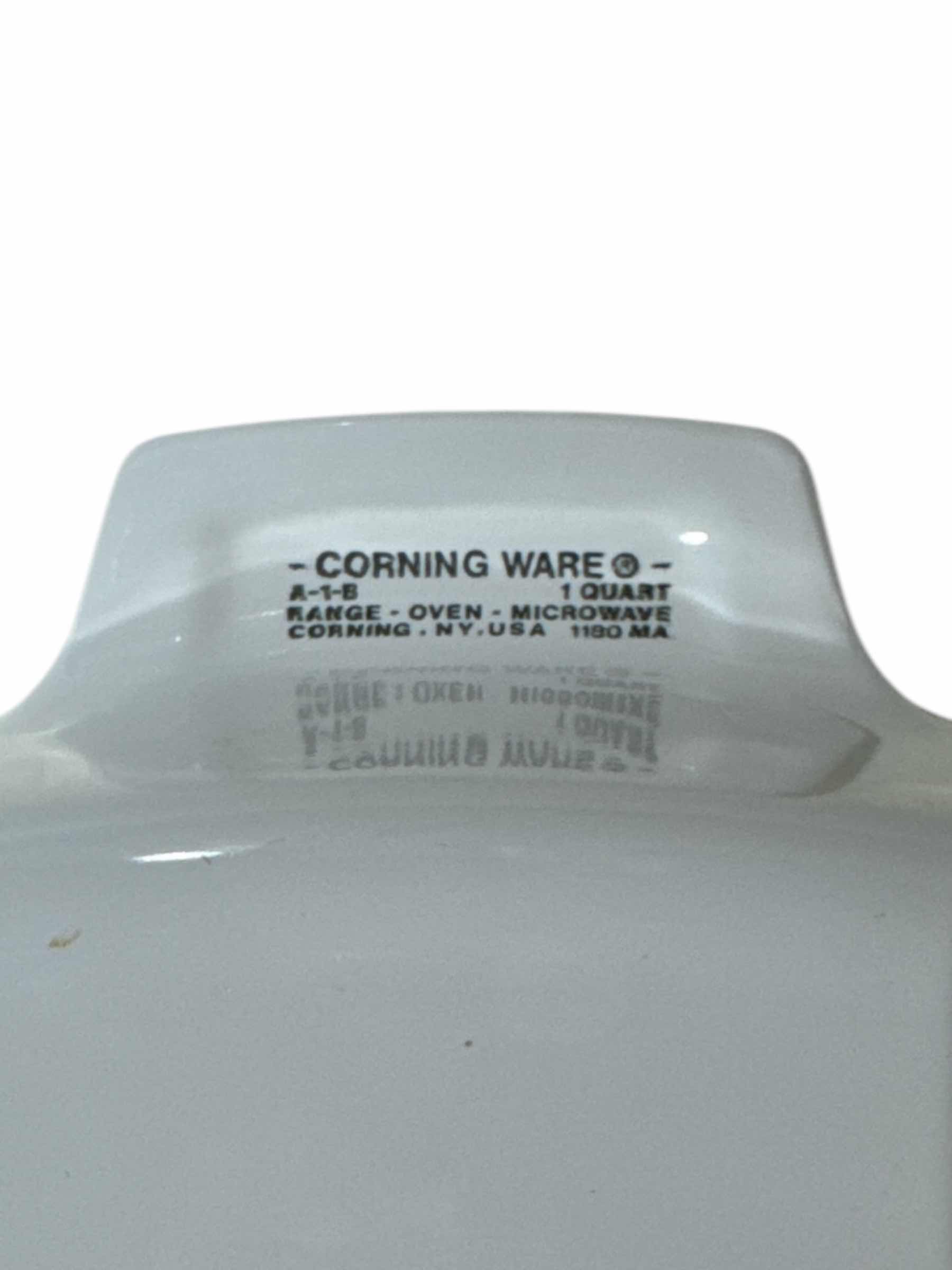 Photo 1 of RARE VINTAGE CORNINGWARE SPICE OF LIFE 1 QT A-1-B WITH LID-BAKING WARE WITH LID.