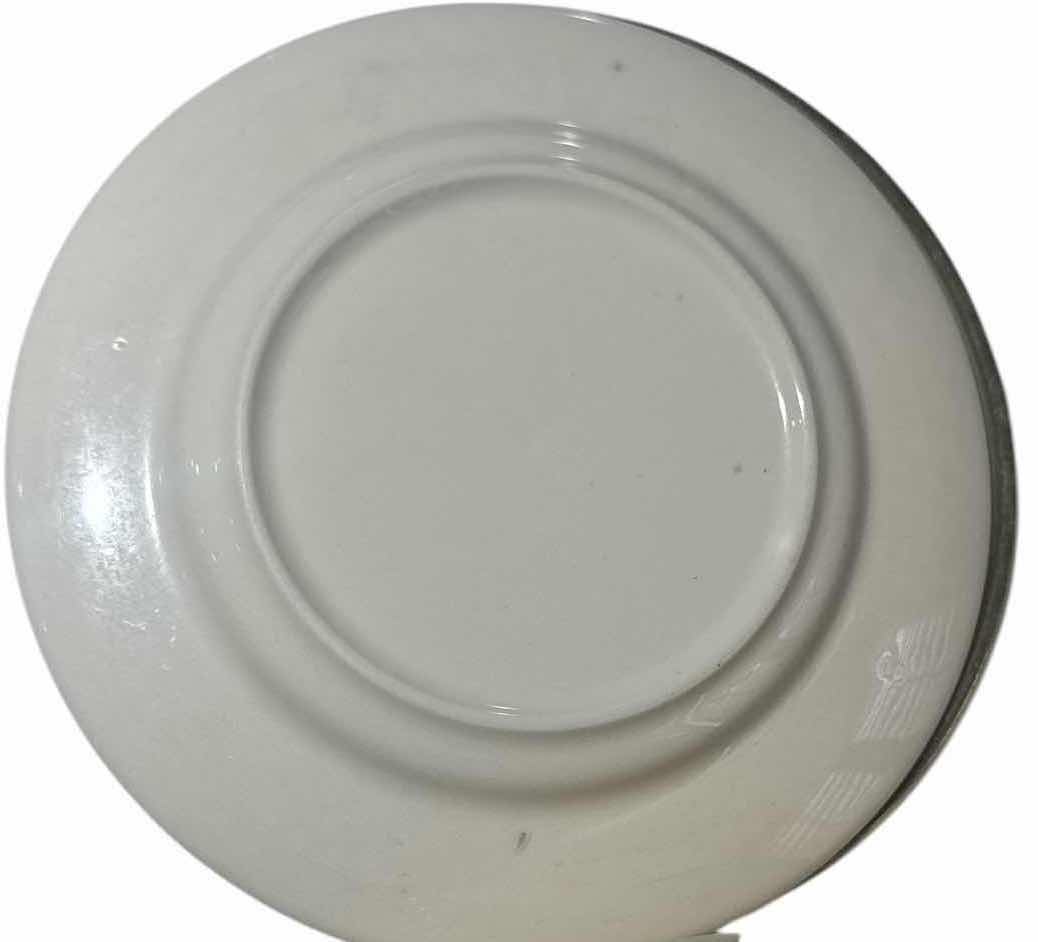 Photo 3 of 15 PIECES OF TAYLOR SMITH & TAYLOR CLASSIC HERITAGE CELADON GREEN DINNERWARE (4) DINNER PLATES, (5) SOUP BOWLS, (2) DESSERT BOWLS, (2) SAUCERS, (2) BREAD PLATES