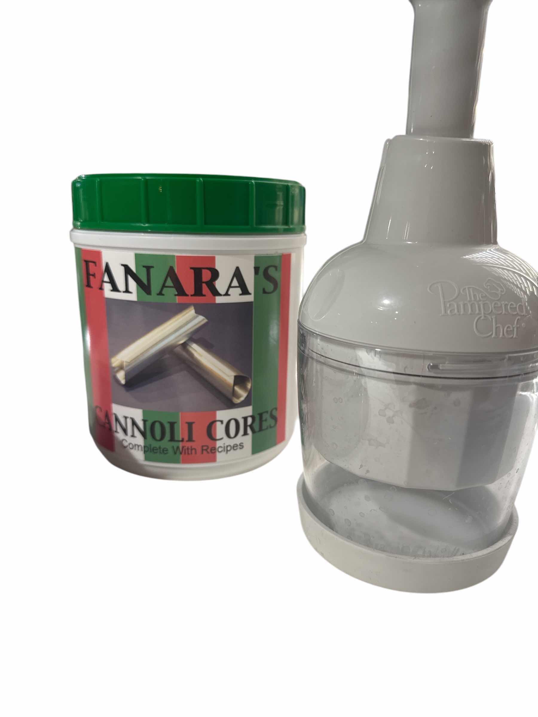 Photo 1 of 4 KITCHEN ITEMS (2) CANNOLI CORE SETS, PAMPERED CHEF CHOPPER, POLDER DIGITAL SCALE