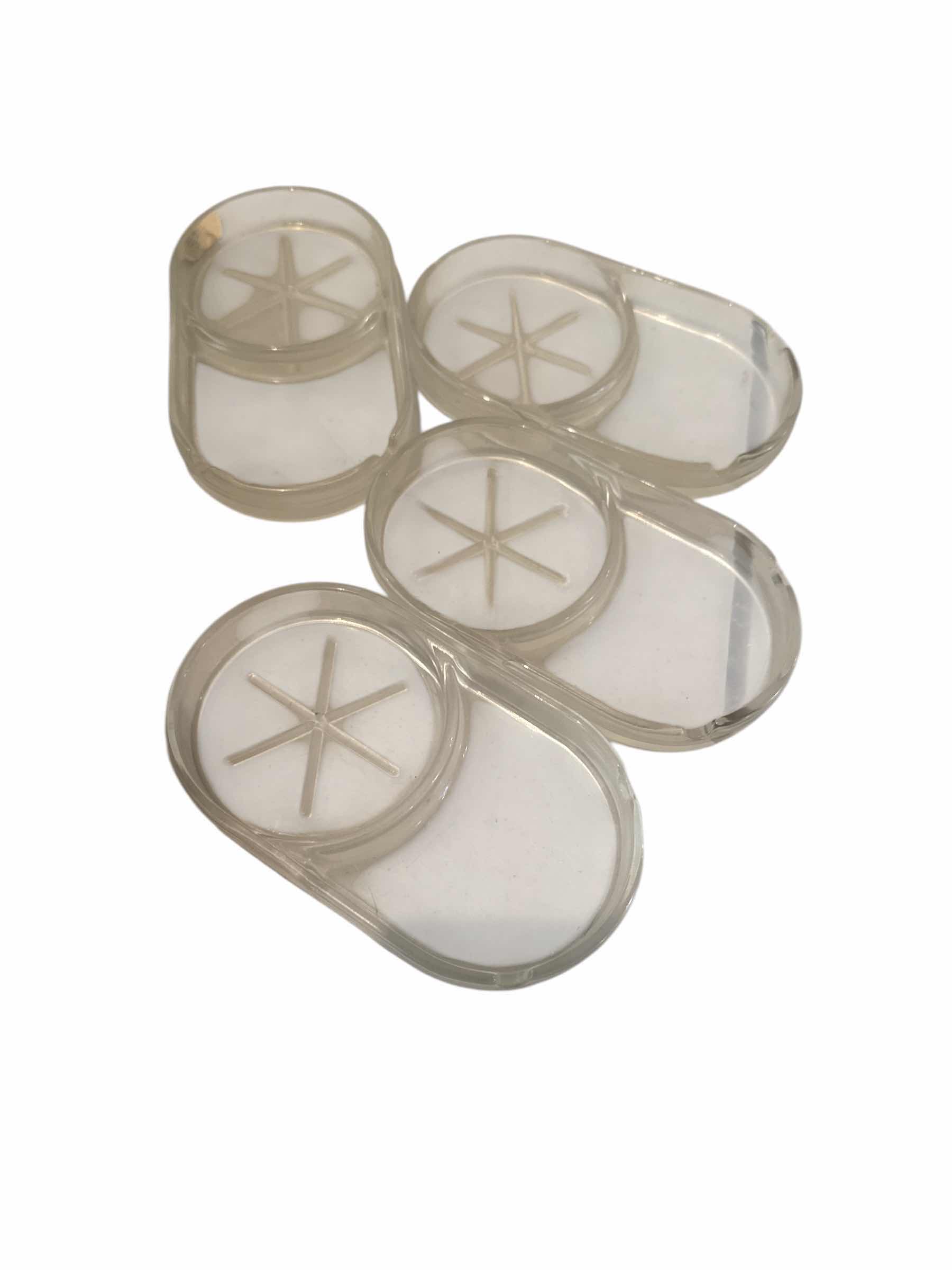 Photo 2 of 8 ASHTRAYS