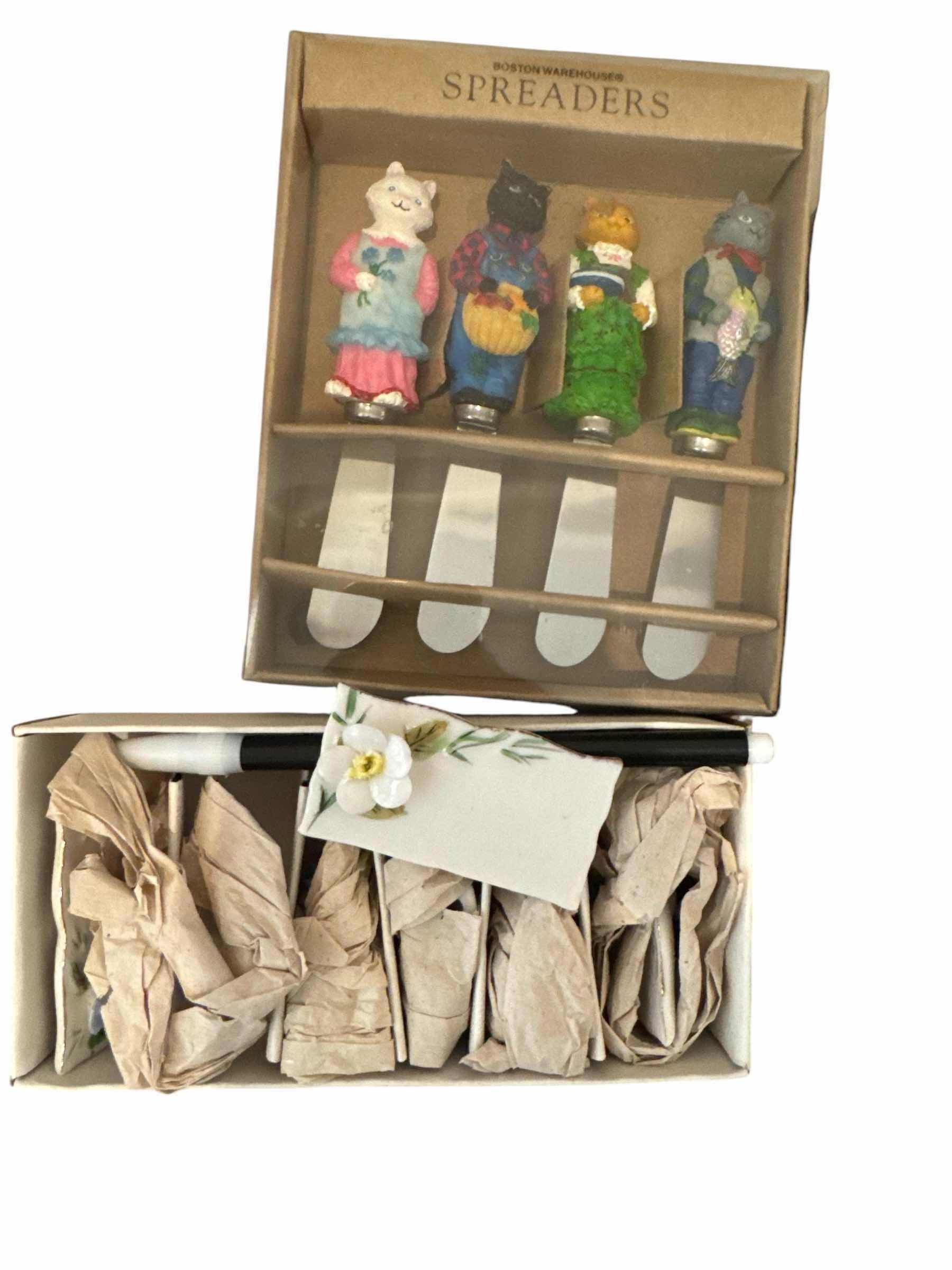 Photo 1 of ENTERTAINING SERVICE WARE