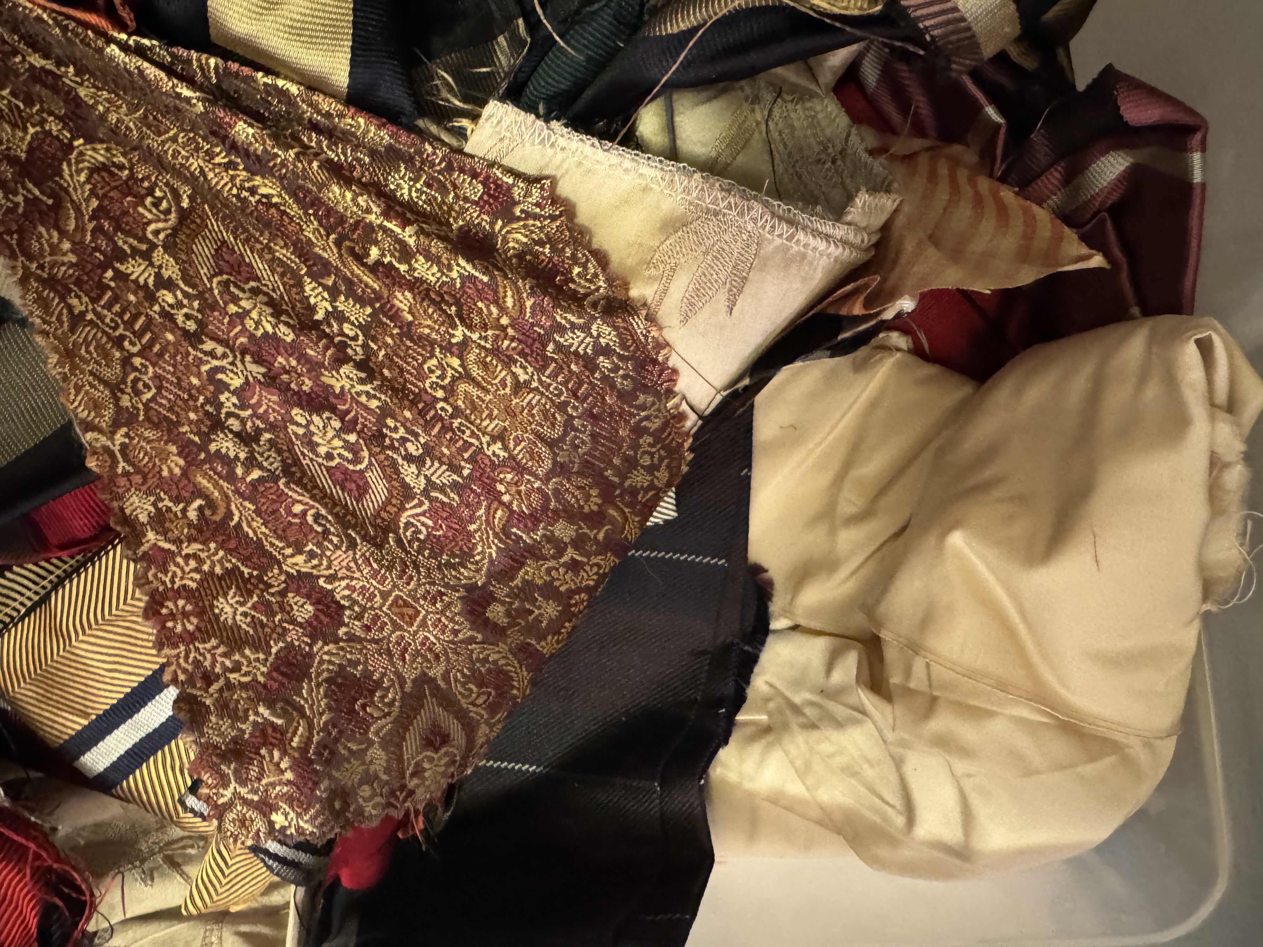 Photo 2 of 58 QT TOTE OF FABRIC