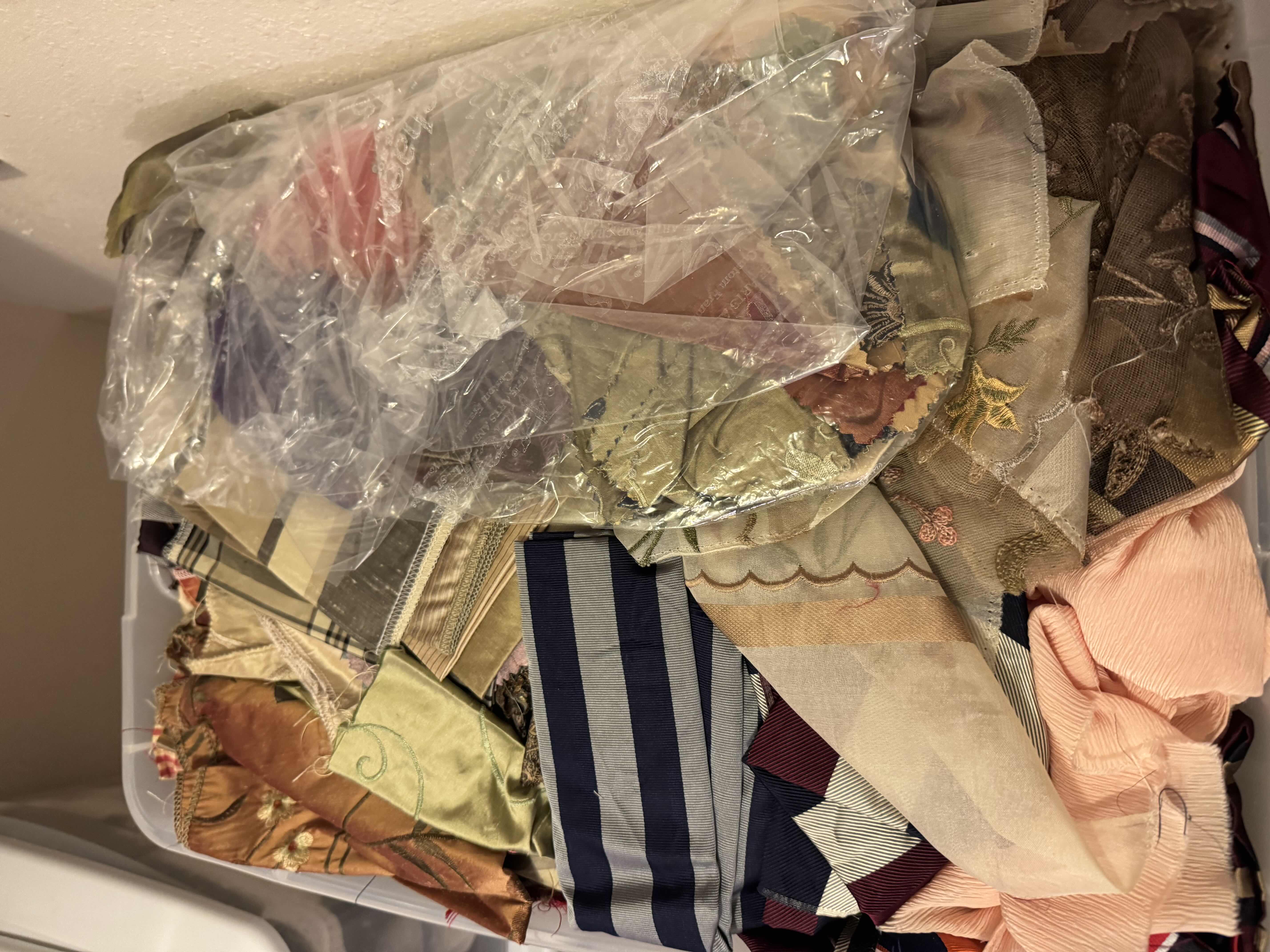 Photo 1 of 58 QT TOTE OF FABRIC