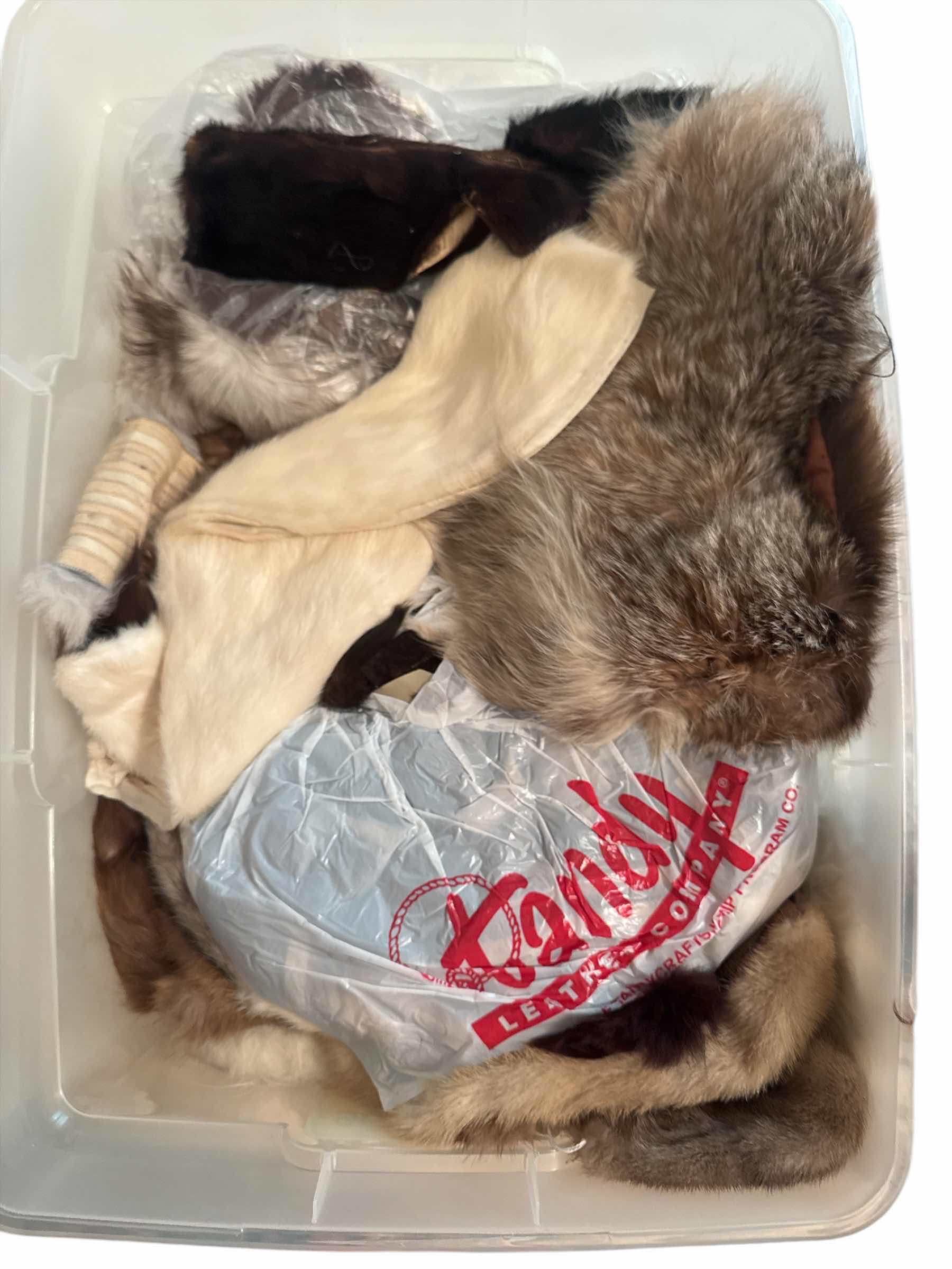 Photo 1 of 58 QT TOTE OF FUR FABRIC