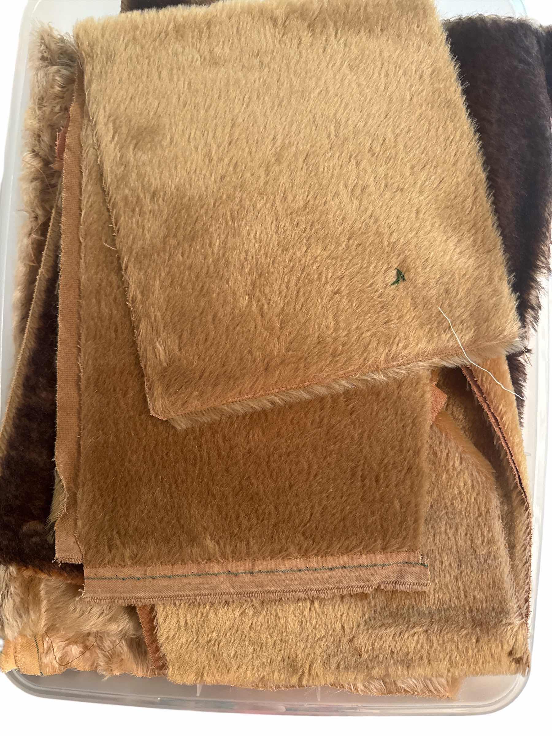 Photo 1 of 58 QT TOTE OF FABRIC