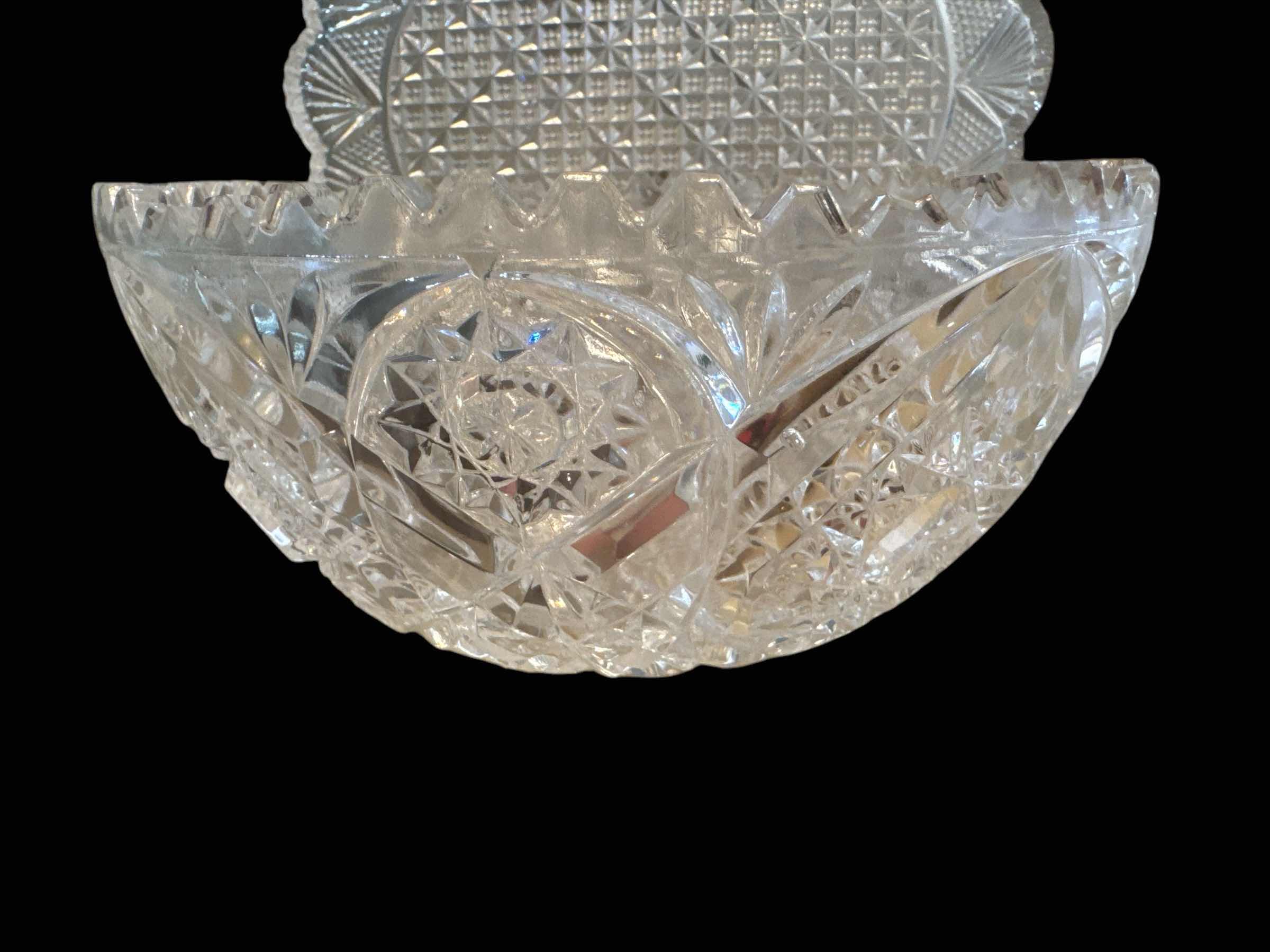 Photo 1 of 4 GLASS AND CRYSTAL PIECES