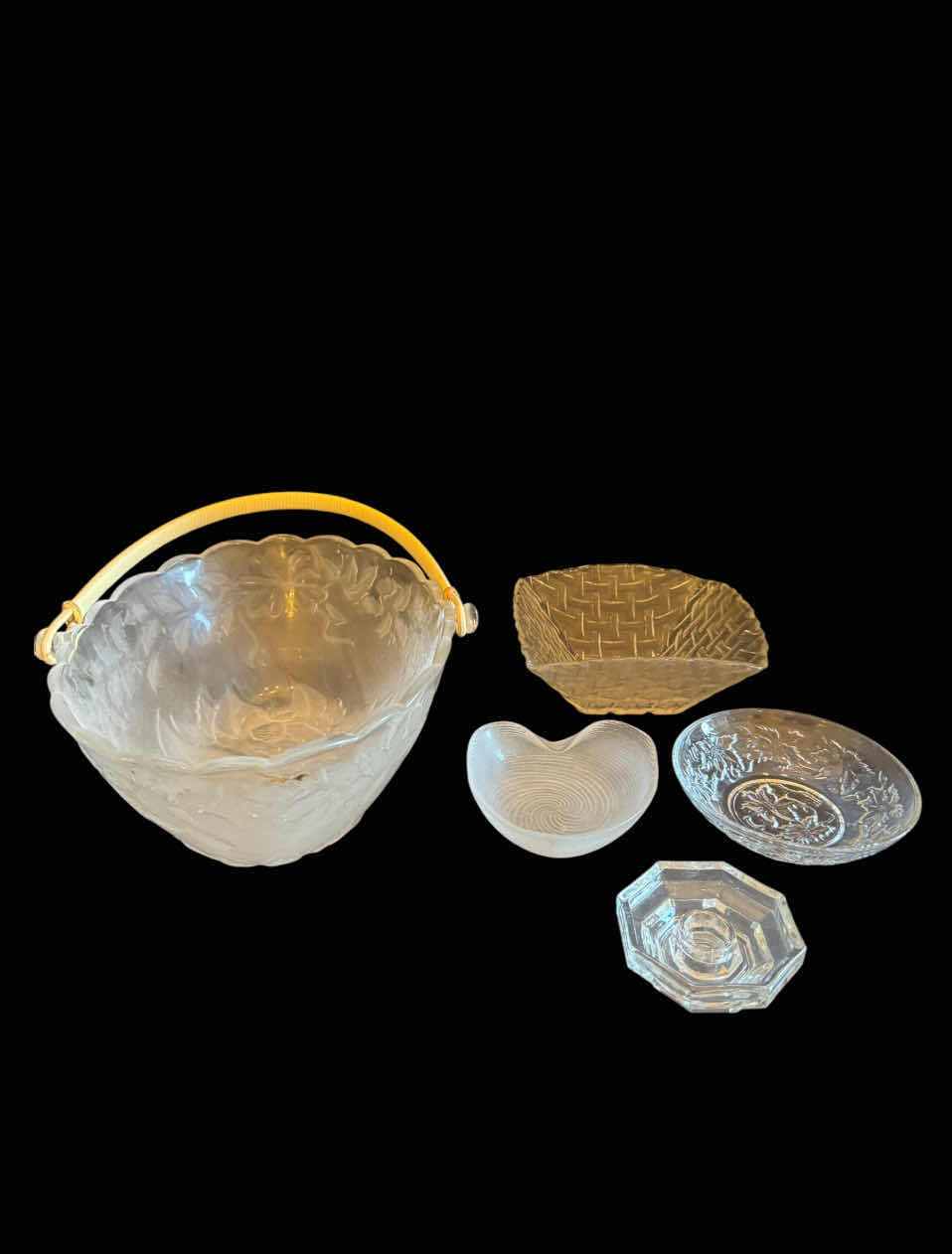 Photo 1 of ASSORTED VINTAGE GLASS, FRUIT BOWL BASKET, 3 CANDY DISHES, CANDLE HOLDER, 5 ITEMS

FRUIT BOWL BASKET
11” X 8.5” XH4.5”