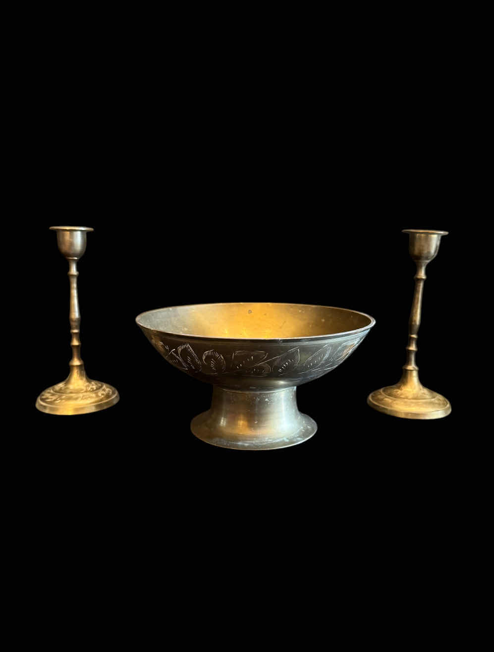 Photo 1 of BRASS PEDESTAL BOWL AND CANDLE HOLDERS,

BOWL
D6.75” X H3.5”

CANDLE HOLDERS 
D2.5” X H6”