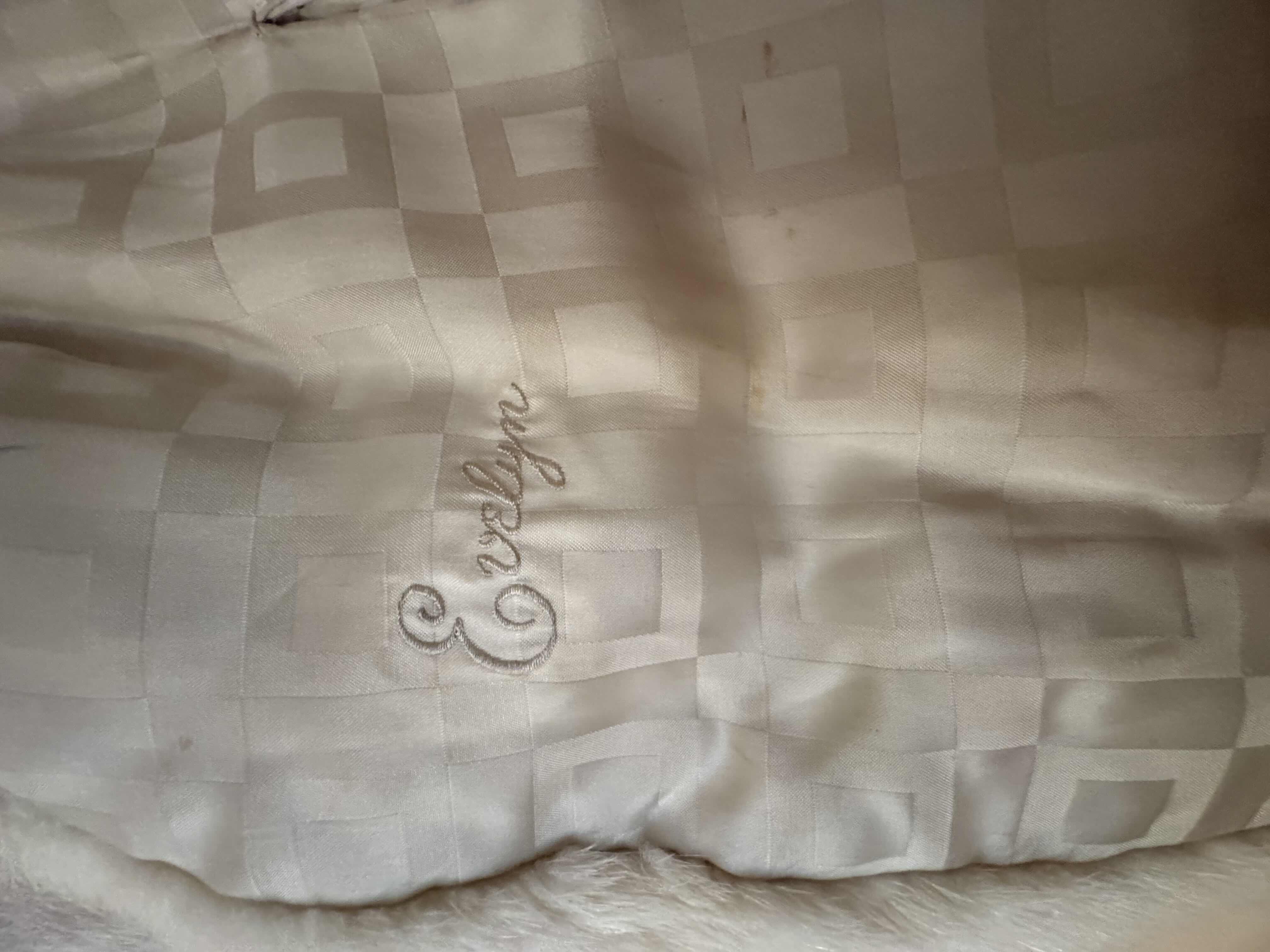 Photo 4 of VINTAGE FUR COAT WITH POCKETS, WOMEN’S CLOTHING, CREAM