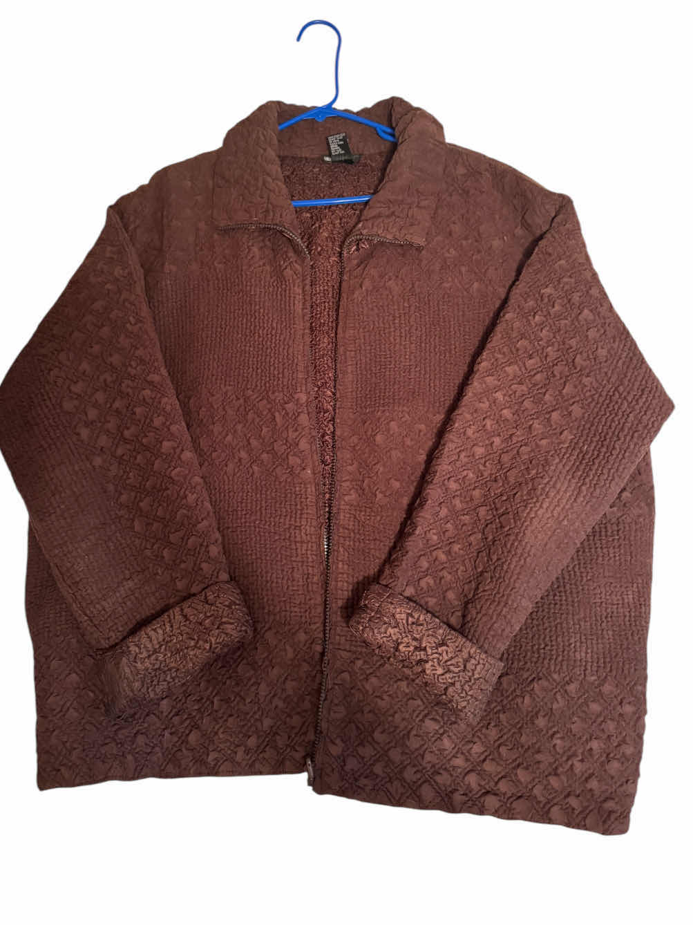 Photo 1 of 3- VINTAGE SHERPA’S, SHIRT JACKET, FLEECE, WOMEN’S CLOTHING. SIZE 2X, BLACK, GRAY, BROWN