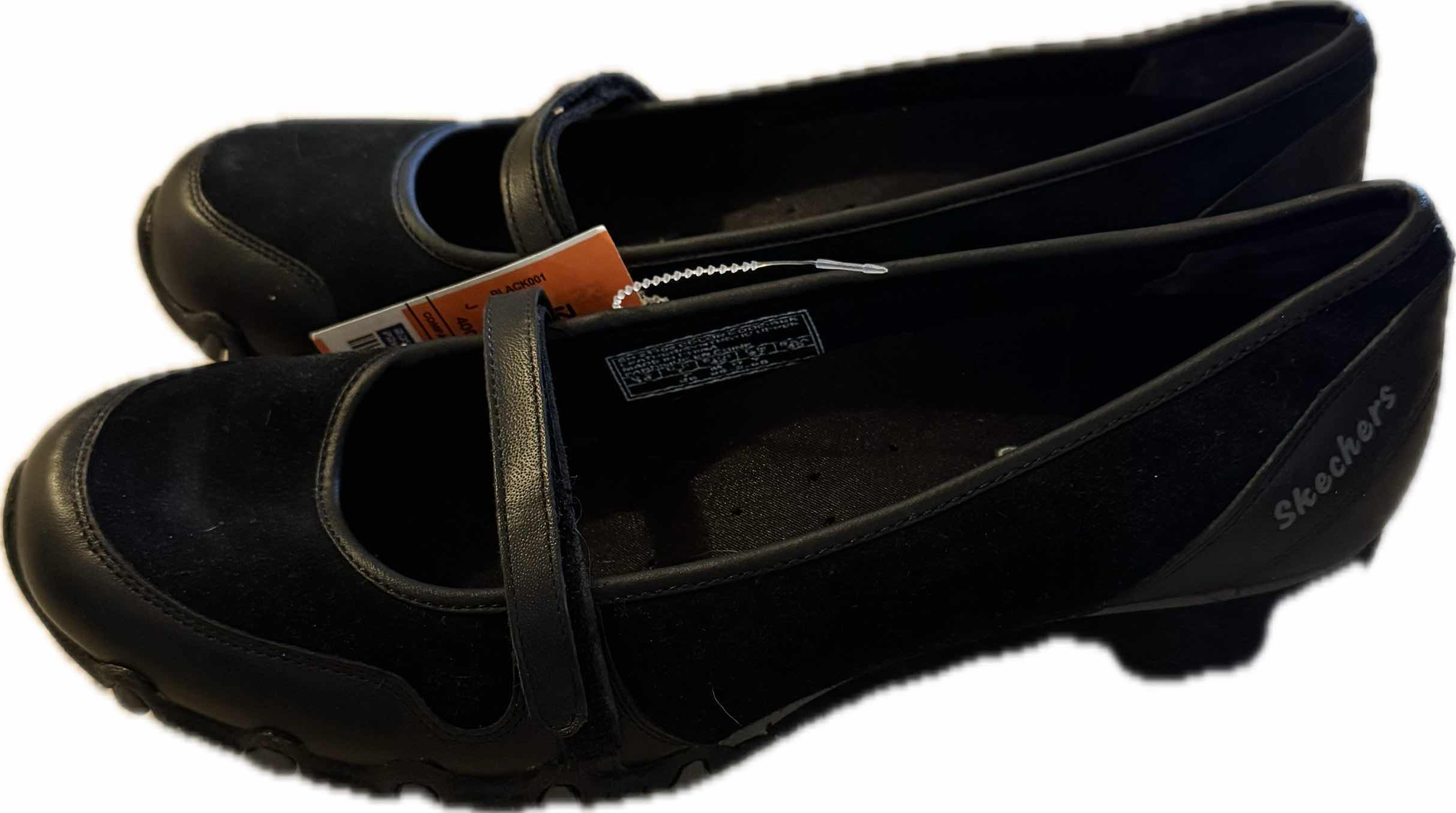 Photo 1 of 40
2- WOMENS SHOES SIZE 10, BLACK SKETCHERS, BLACK LIFE STRIDE.