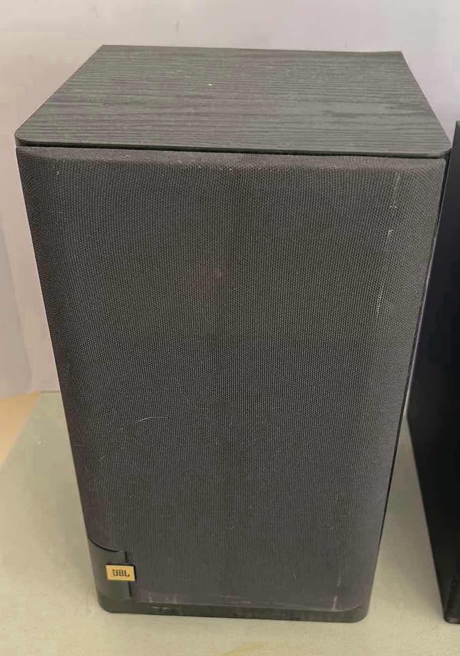 Photo 1 of 3- SAMSUNG SPEAKERS 1 JBL SPEAKER